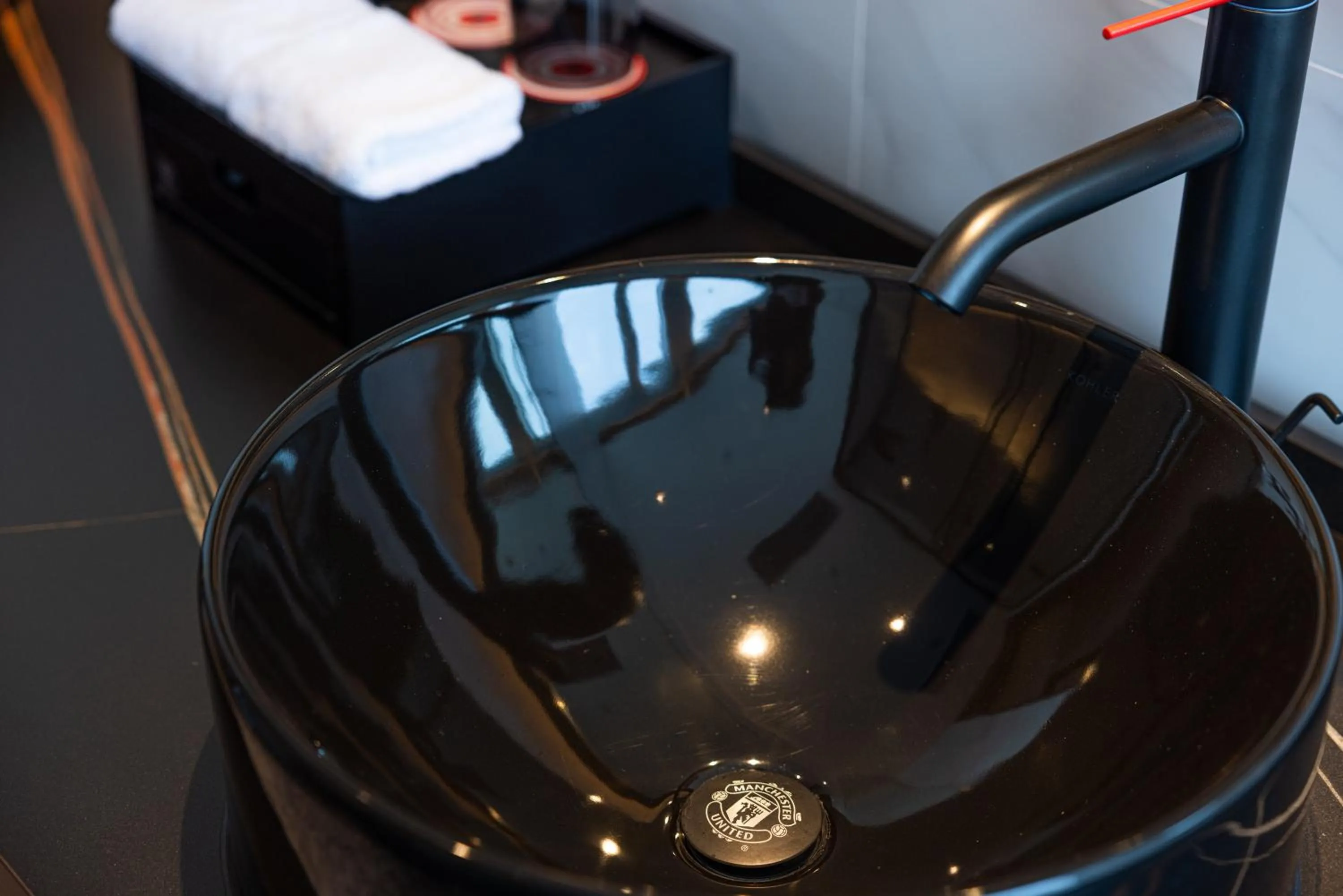 Bathroom in Radisson Red Guangzhou South Railway Station