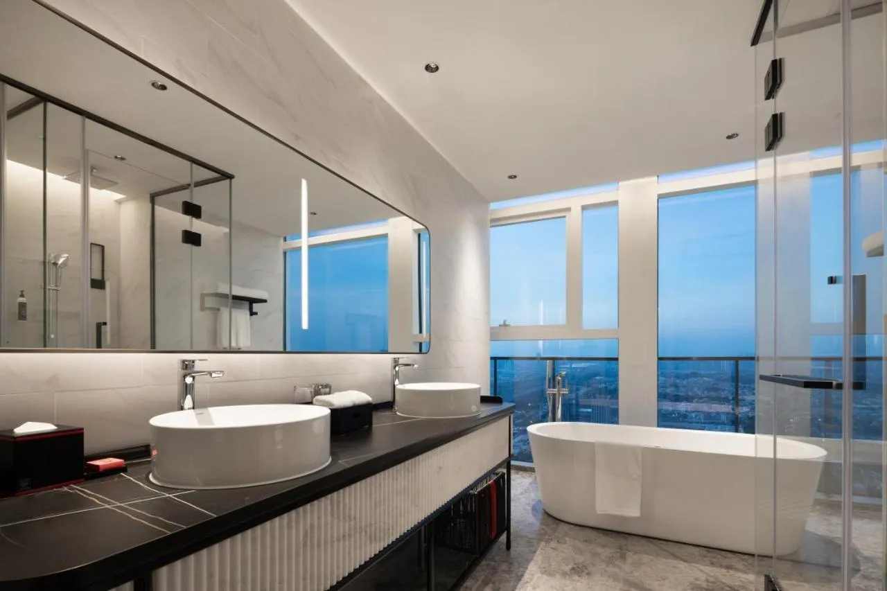 Bathroom in Radisson Red Guangzhou South Railway Station