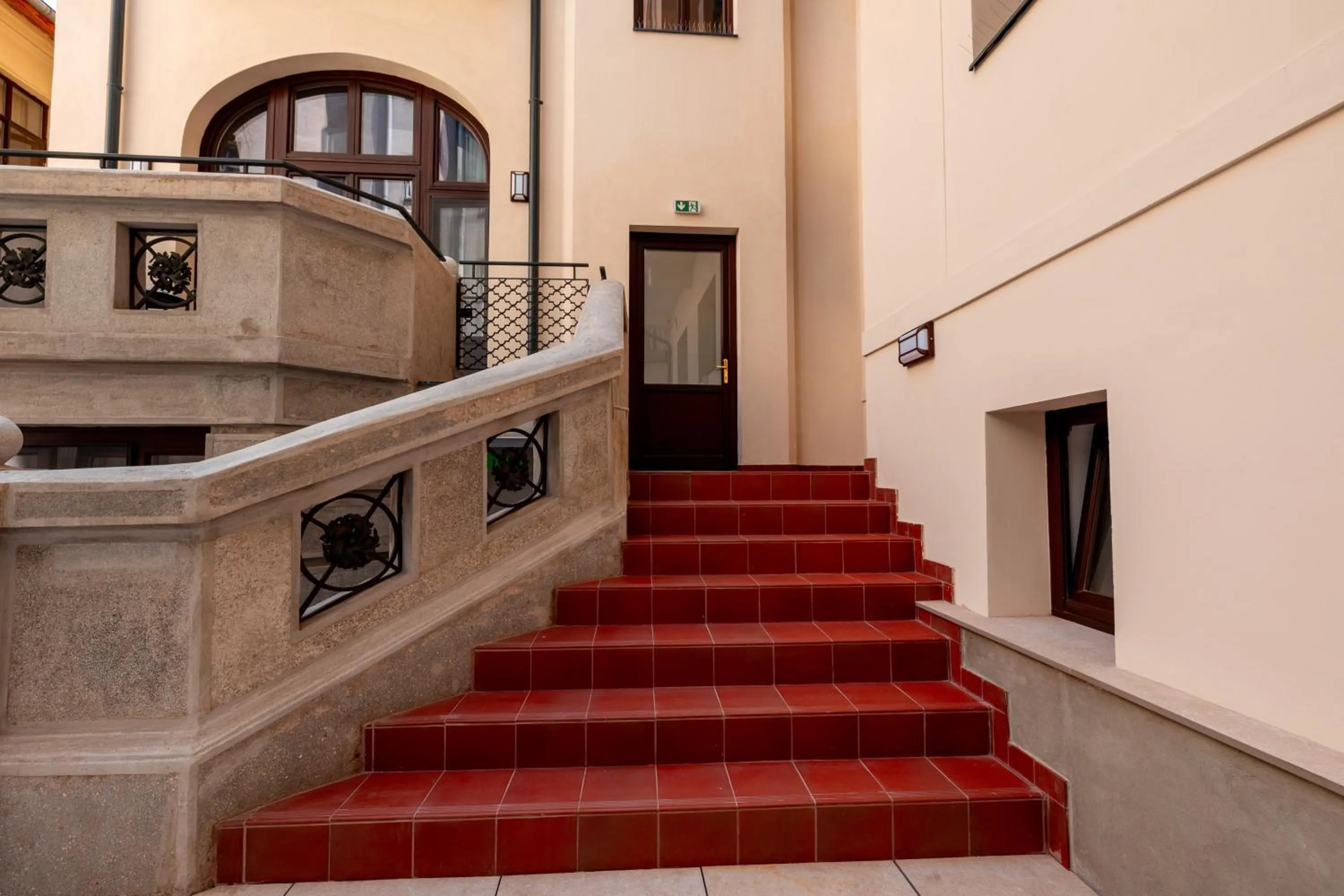 Property building in Ecletico Villa