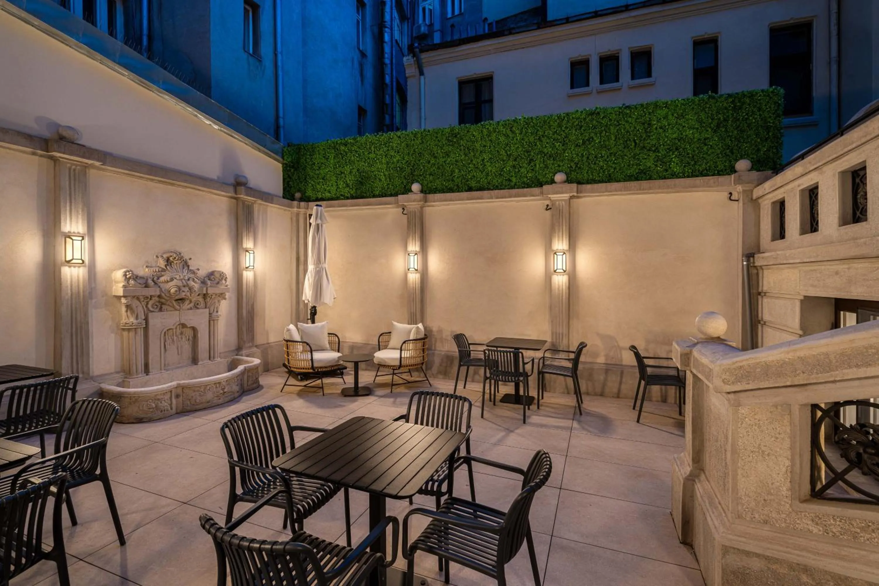 Balcony/Terrace in Ecletico Villa