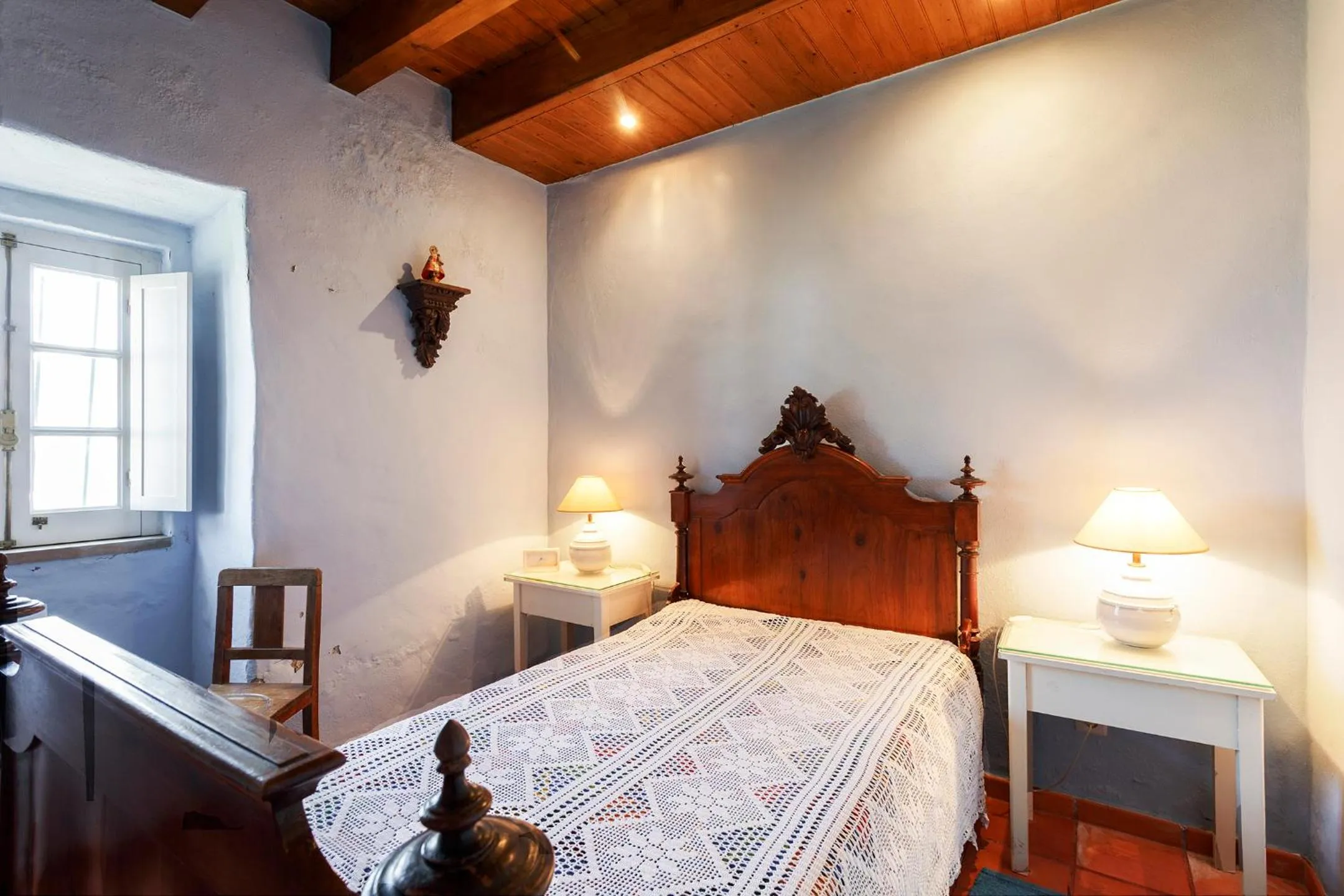 Bed in WHome Ericeira Private Villa