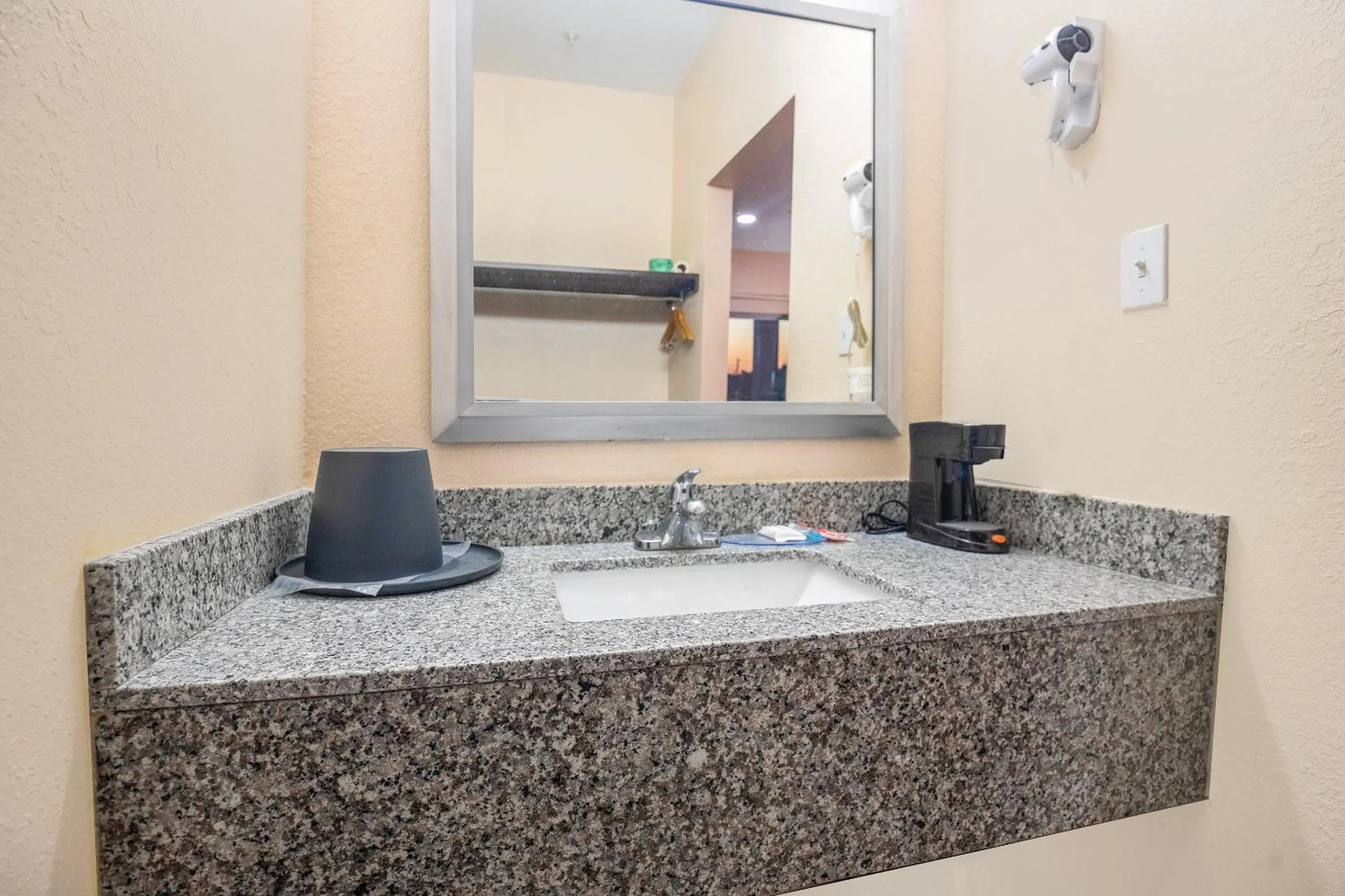 Bathroom in OYO Hotel Adairsville Calhoun South I-75