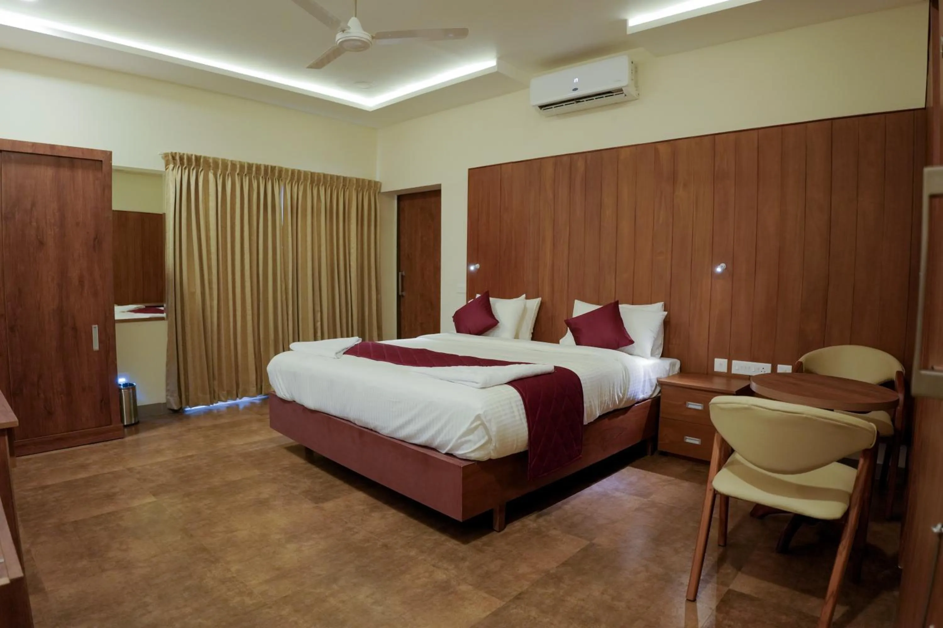 Shower in Hotel Kairali