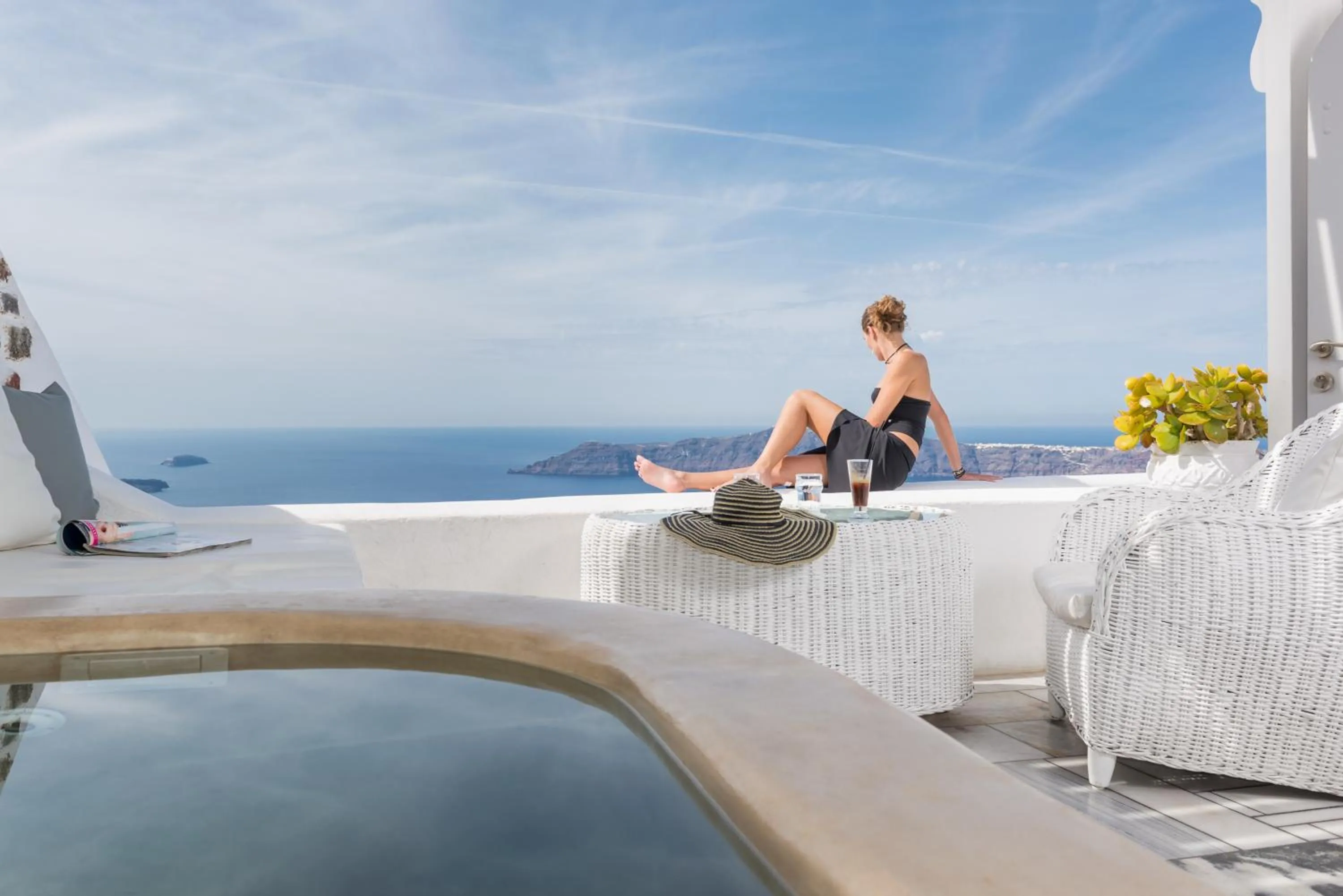 Sea view in Iliovasilema Suites