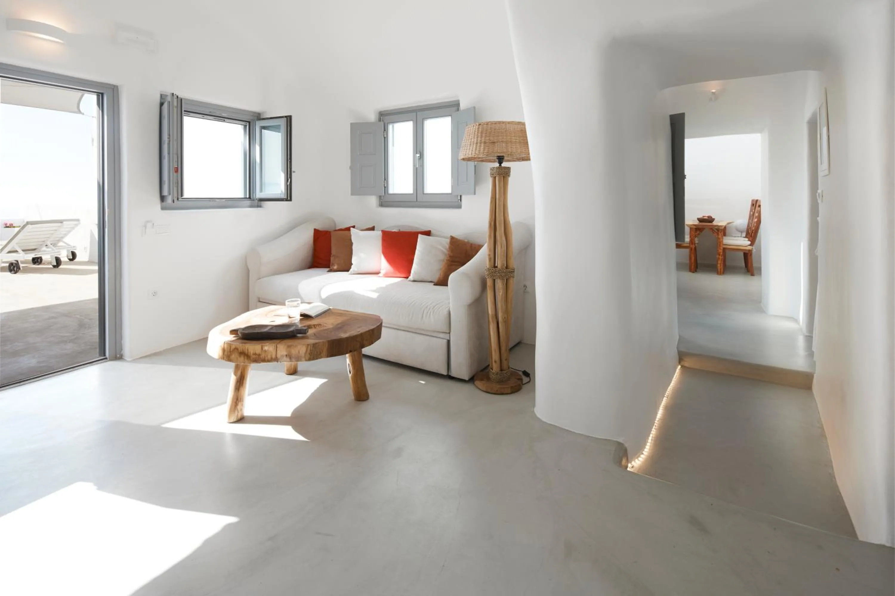 Living room, Bed in Iliovasilema Suites