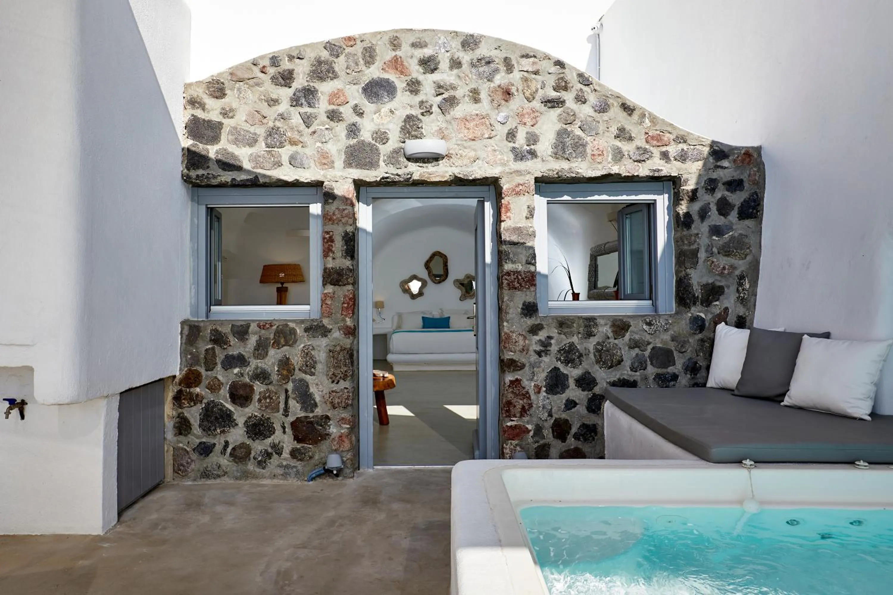 Balcony/Terrace in Iliovasilema Suites