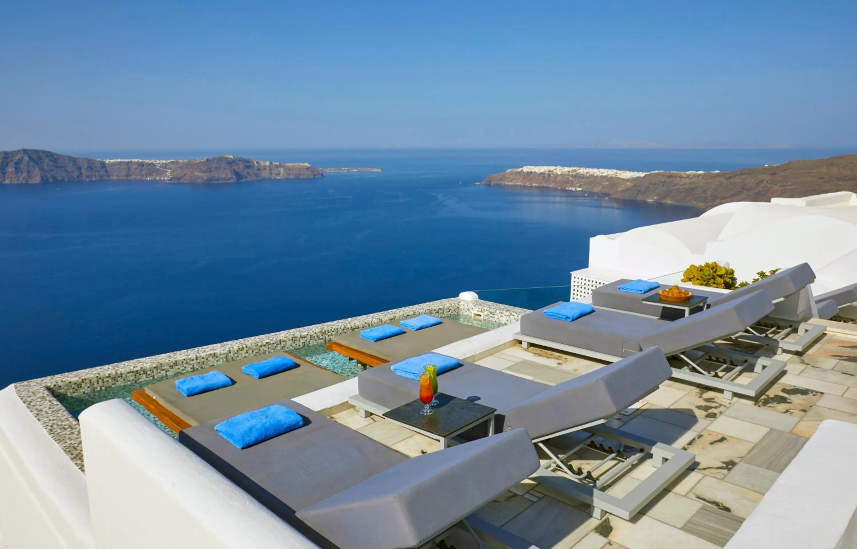 Billiard in Iliovasilema Suites