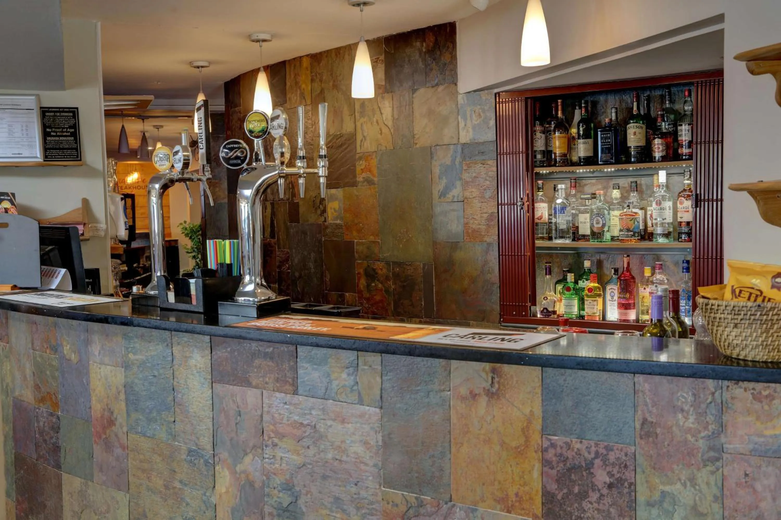 Lounge or bar in Trafford Hall Hotel Manchester, Trademark Collection by Wyndham