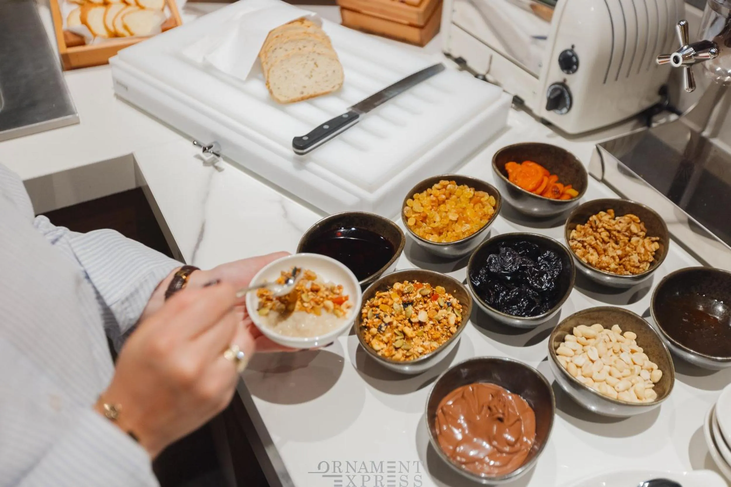 Buffet breakfast in Piazza Epigraph