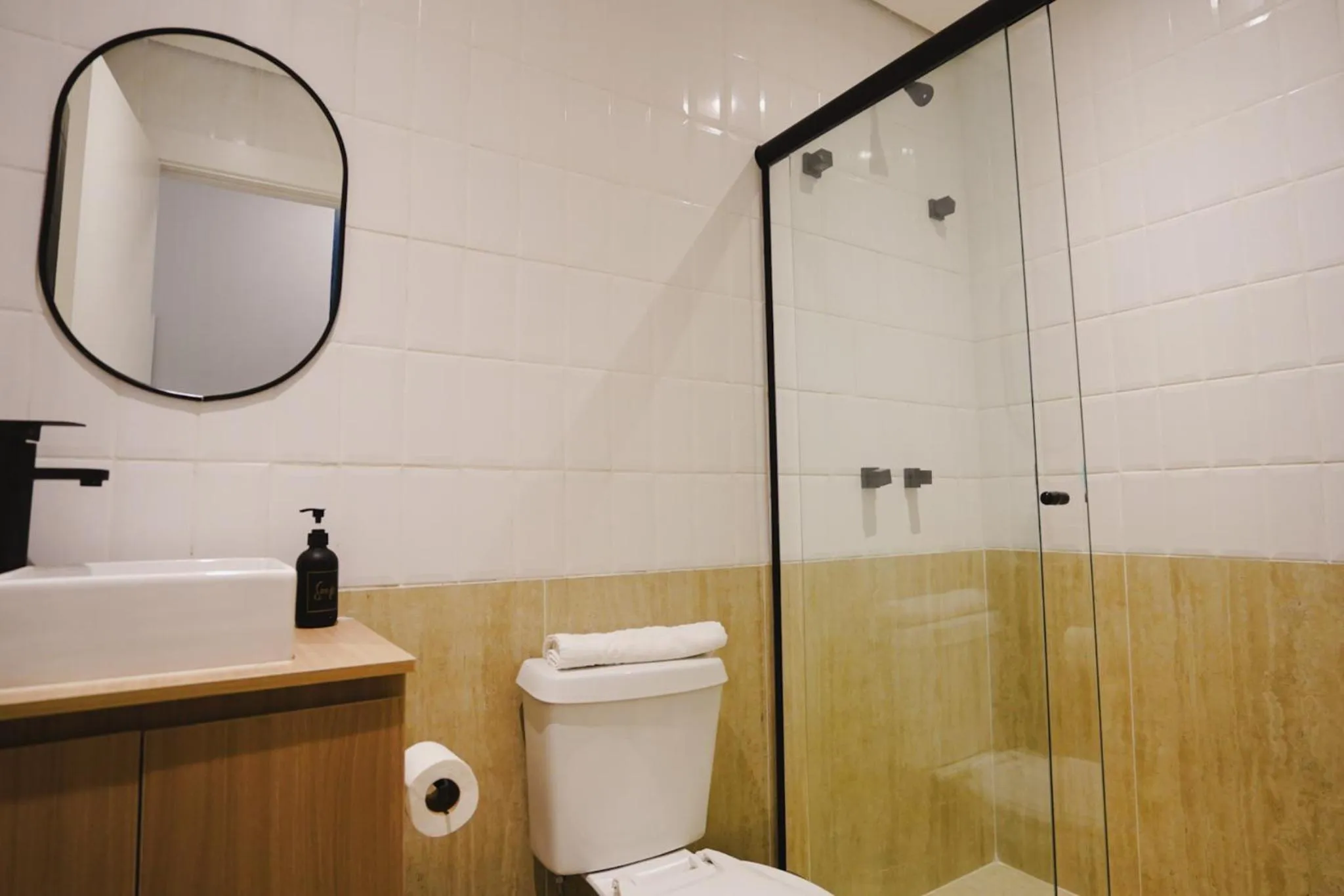 Shower in Apê Av Paulista Haddock Lobo