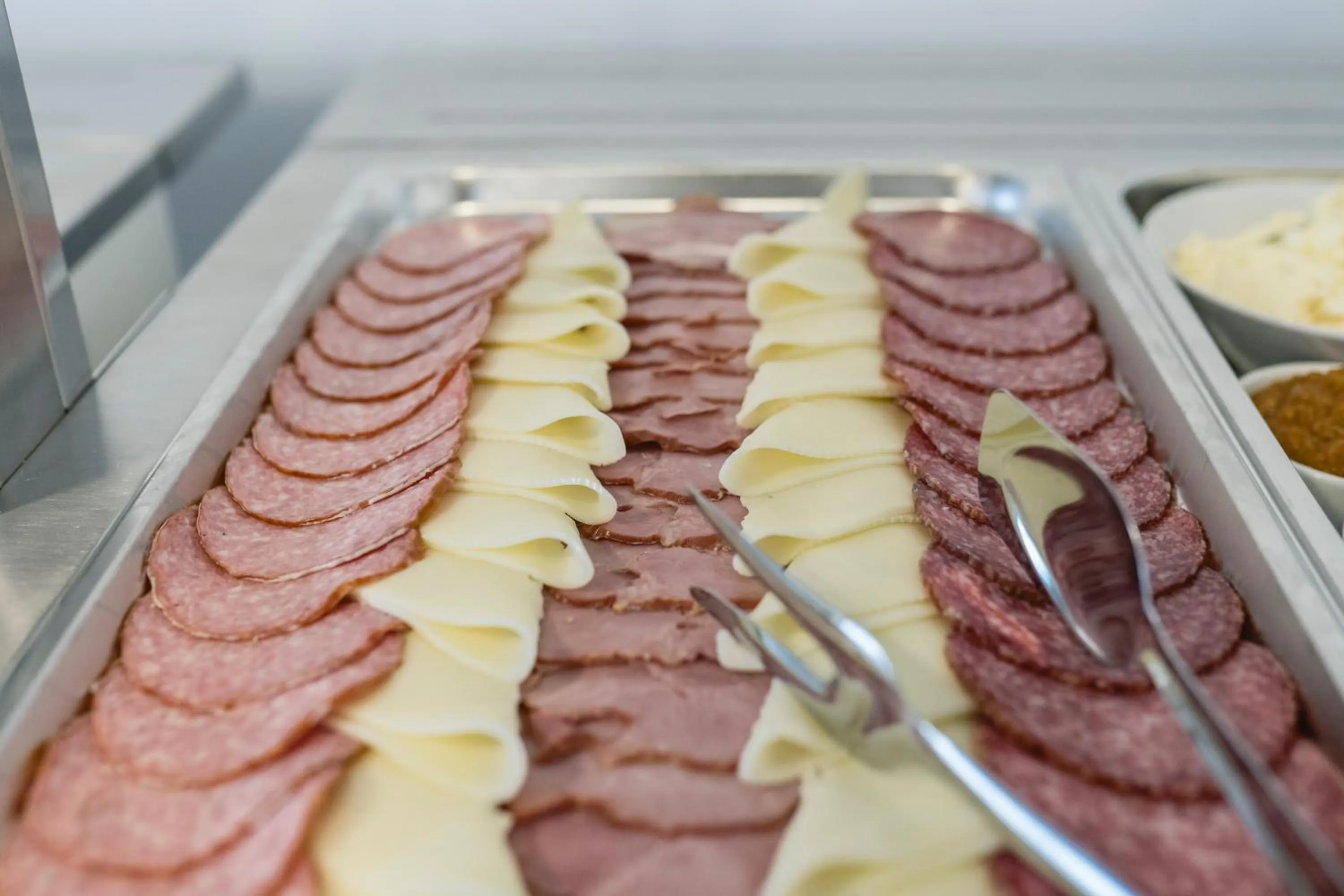 Buffet breakfast in Hotel Comat Deva