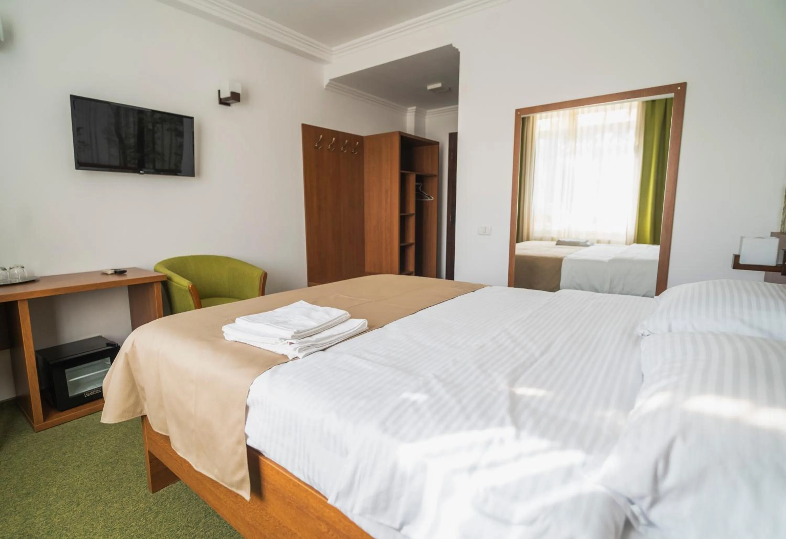 Bed in Hotel Comat Deva