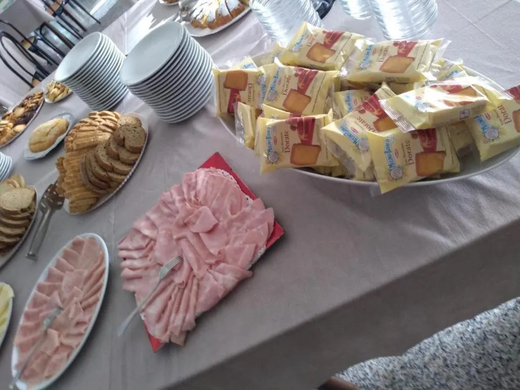 Food and drinks in Hotel Meeting