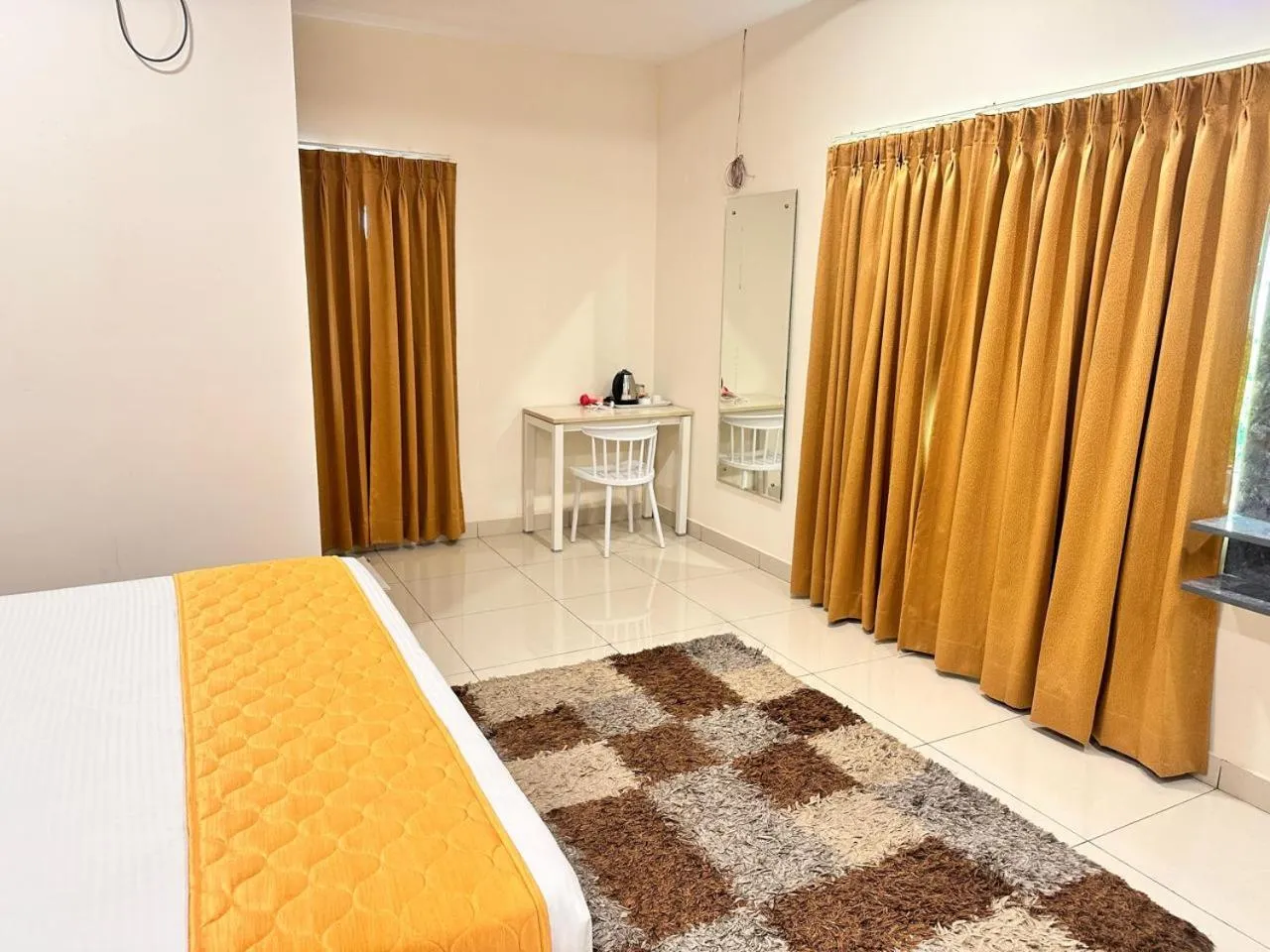 Bedroom, Bed in Hotel Aerotel Airport Zone,Shamshabad