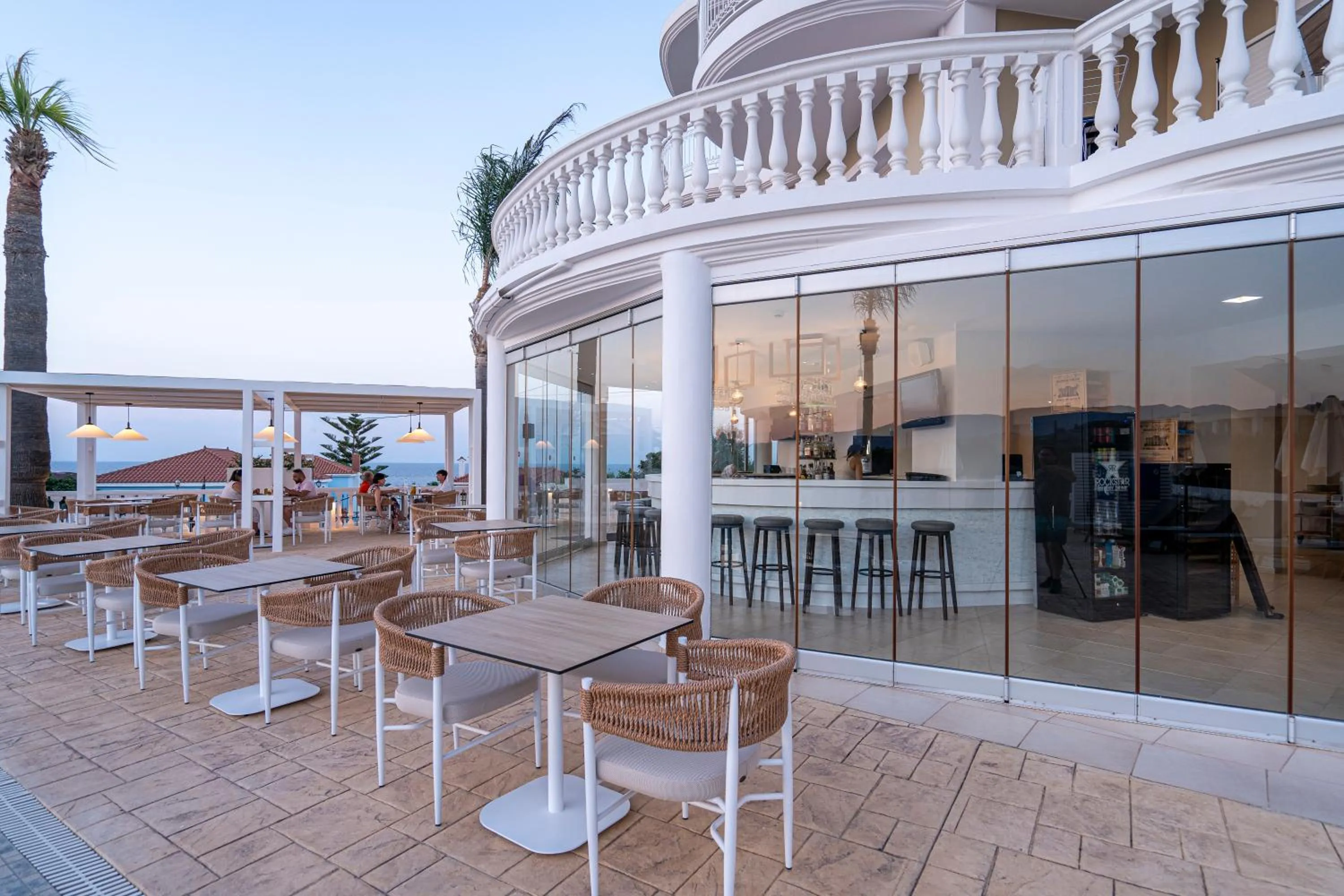 Restaurant/places to eat in Arkadia Hotel