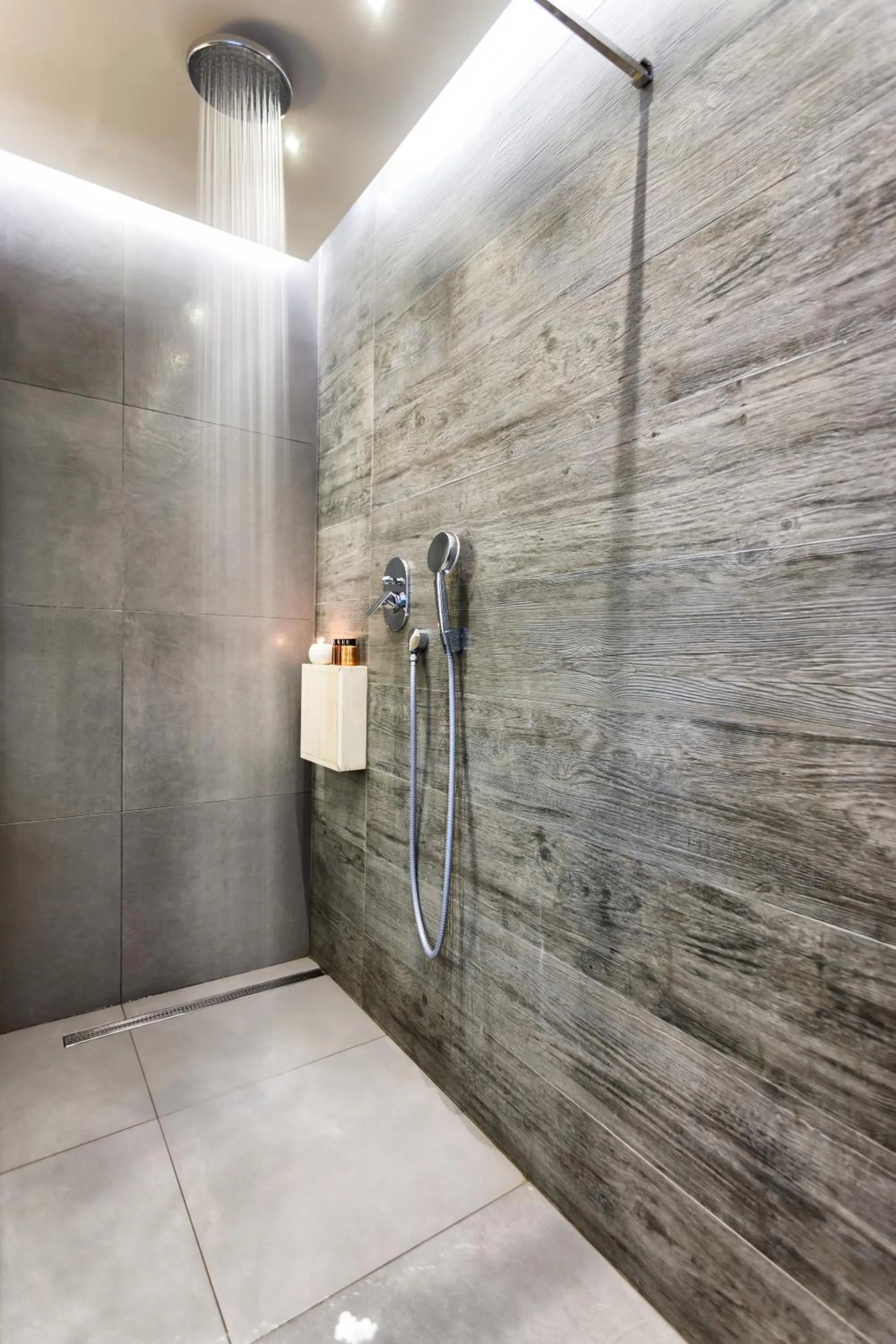 Shower in Arkadia Hotel