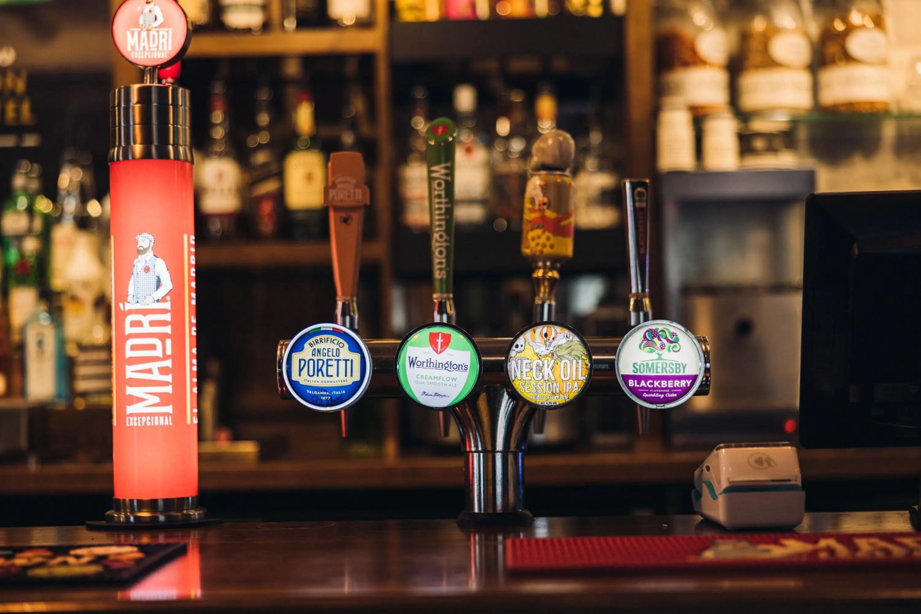 Lounge or bar in White Lion Royal Hotel