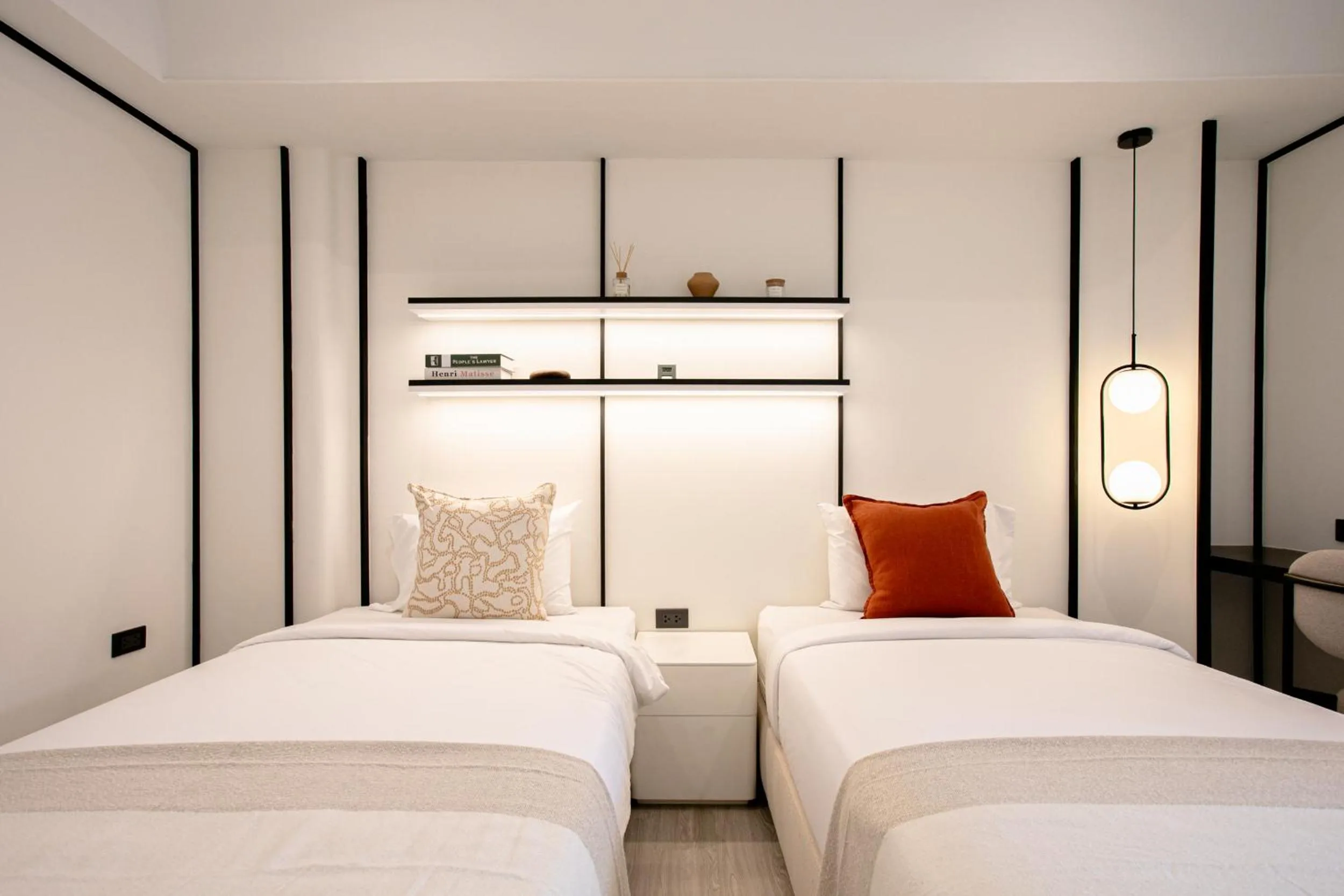 Bed in Pillow B Hotel