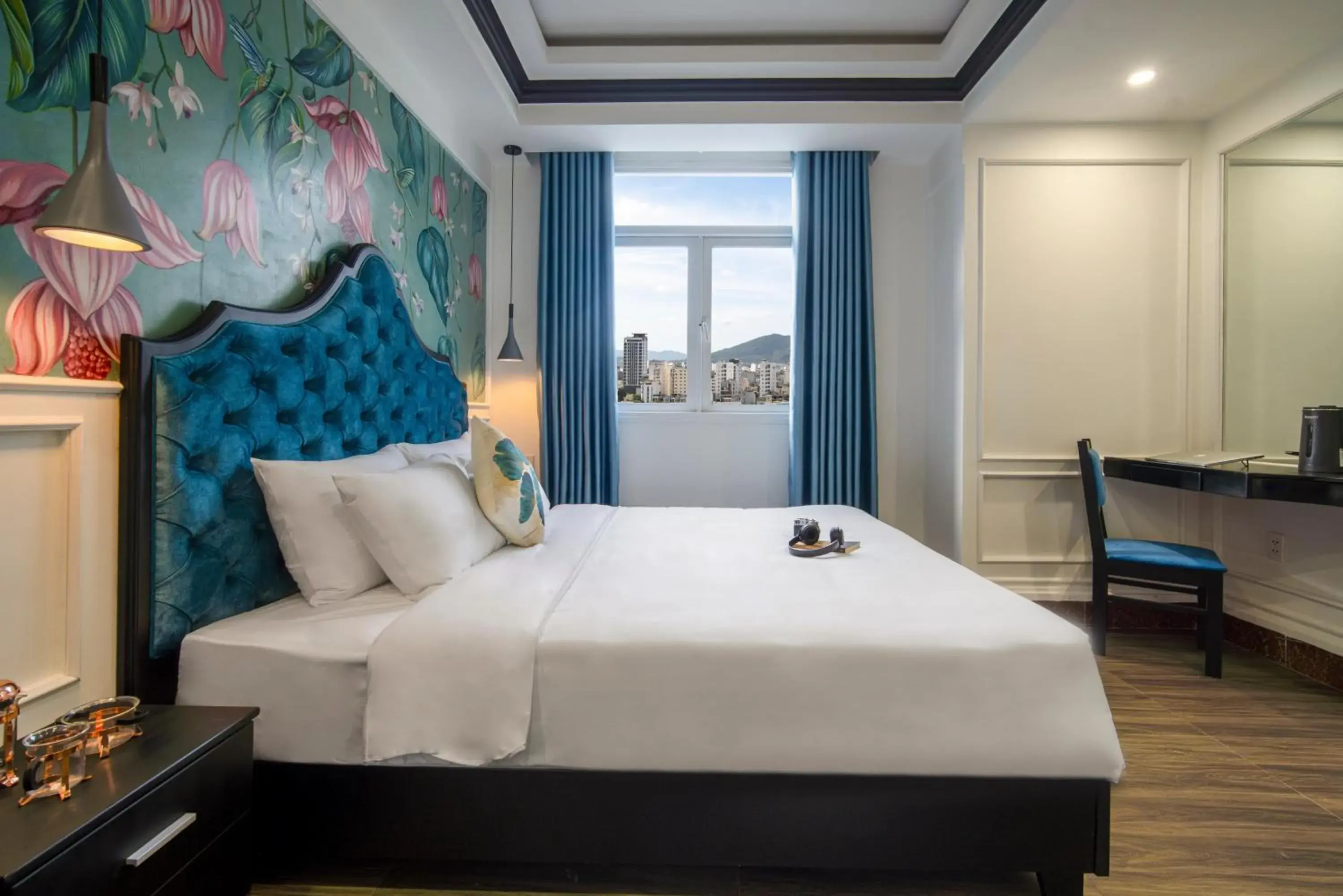 Deluxe Queen Room with City View in Elites Hotel Deluxe Queen Room with City View in Elites Hotel