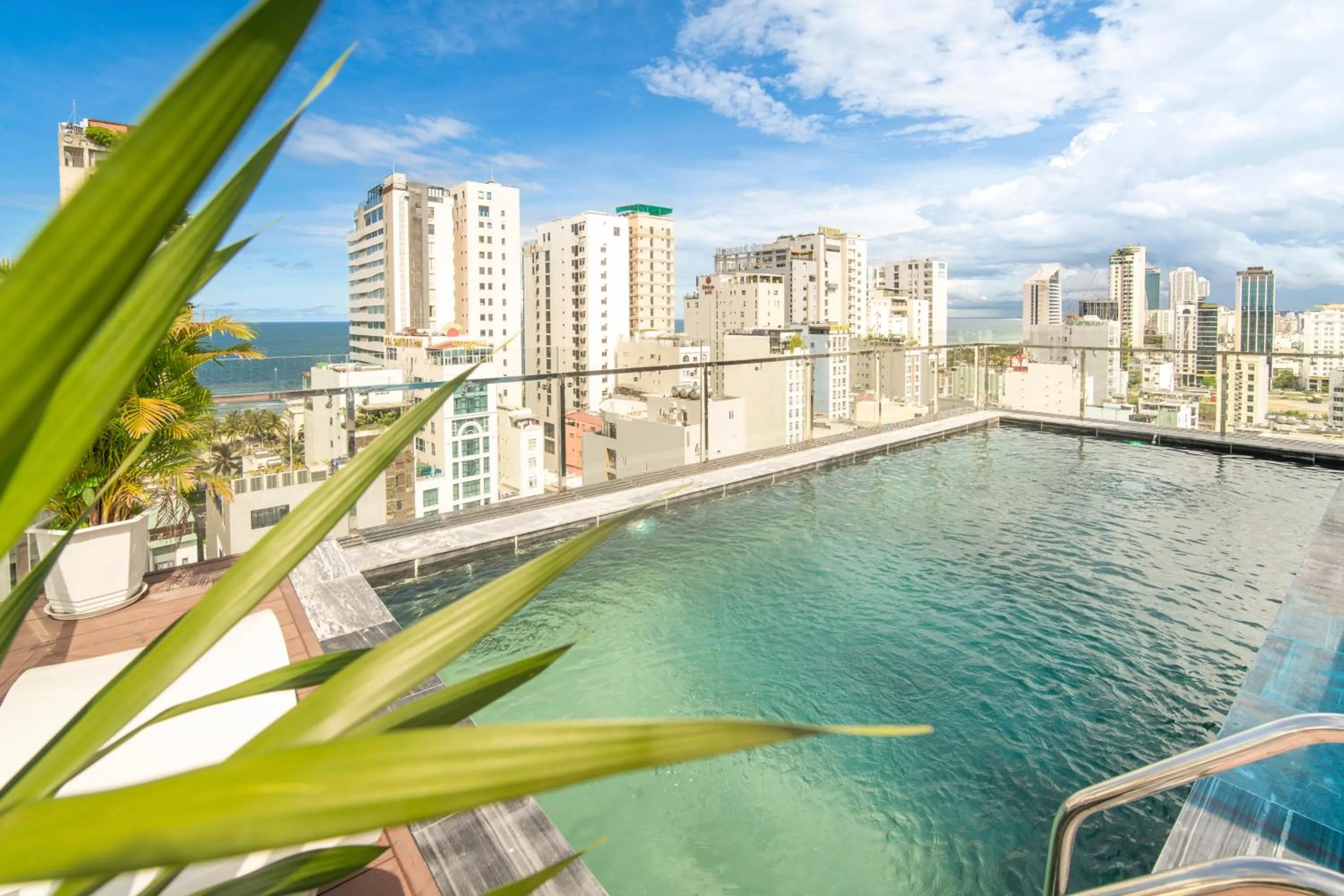 Swimming pool in Elites Hotel