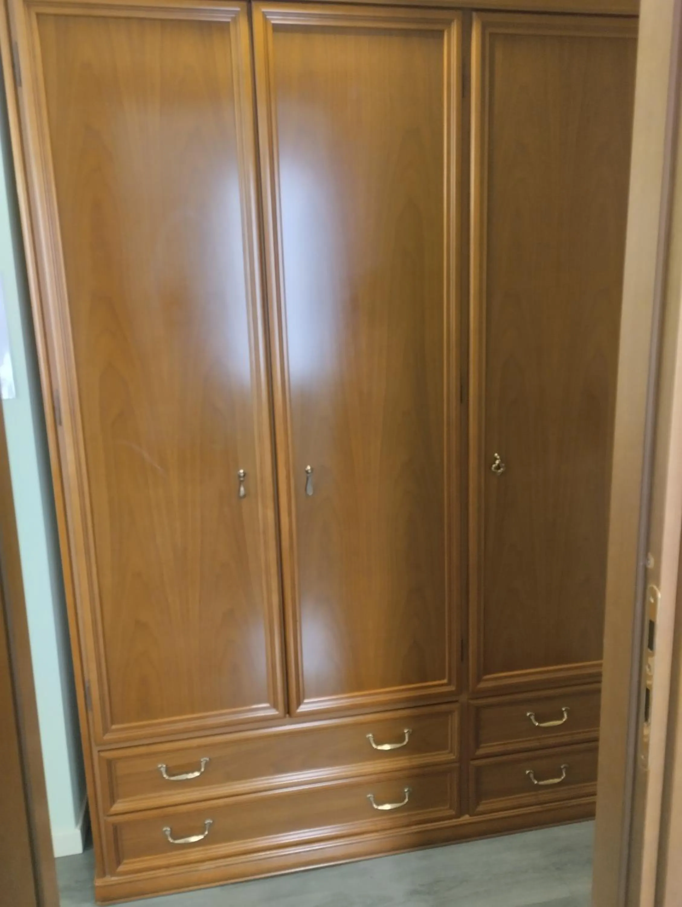 wardrobe in Hotel Tiffany