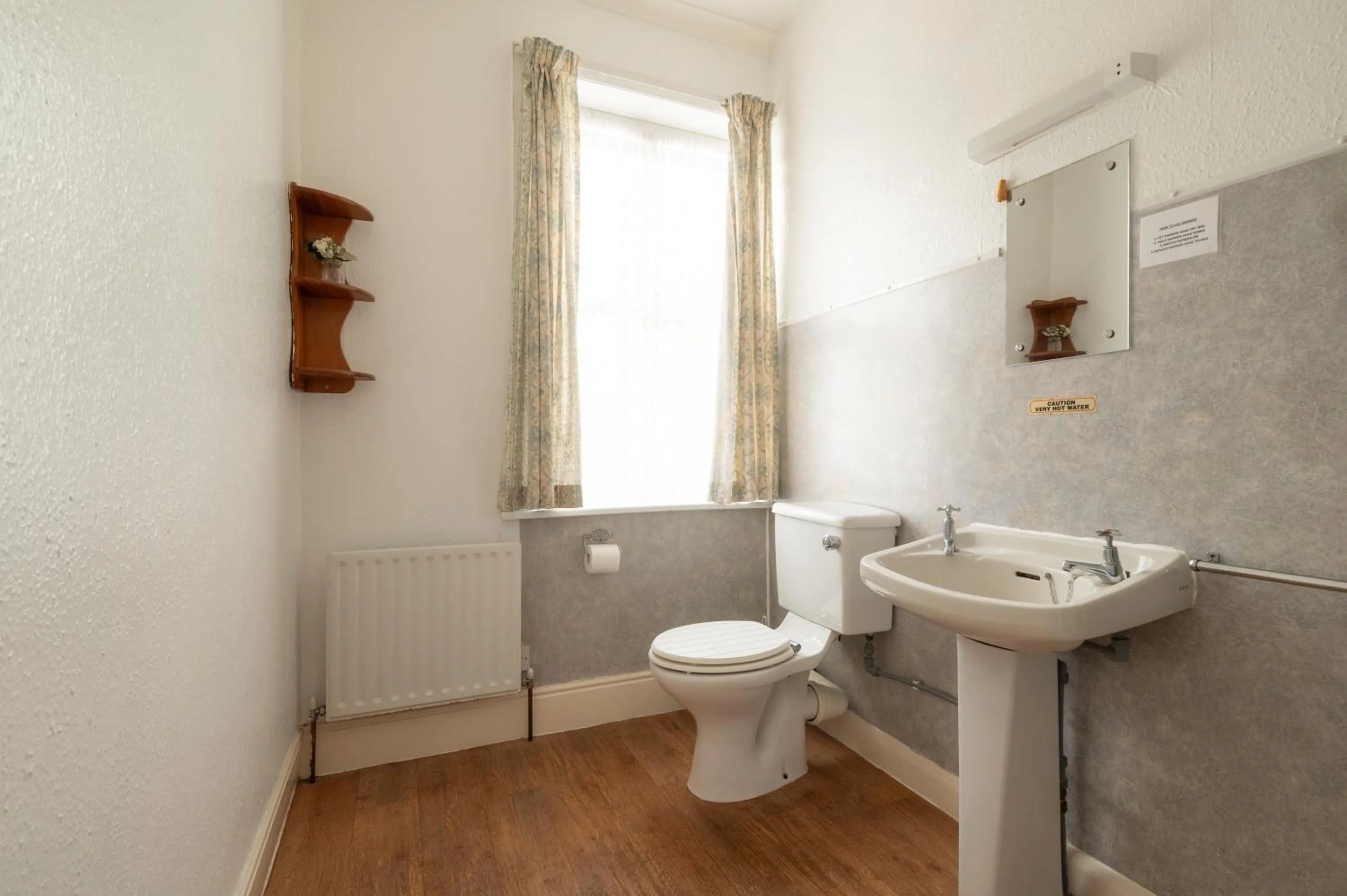 Bathroom in Moonside Rooms