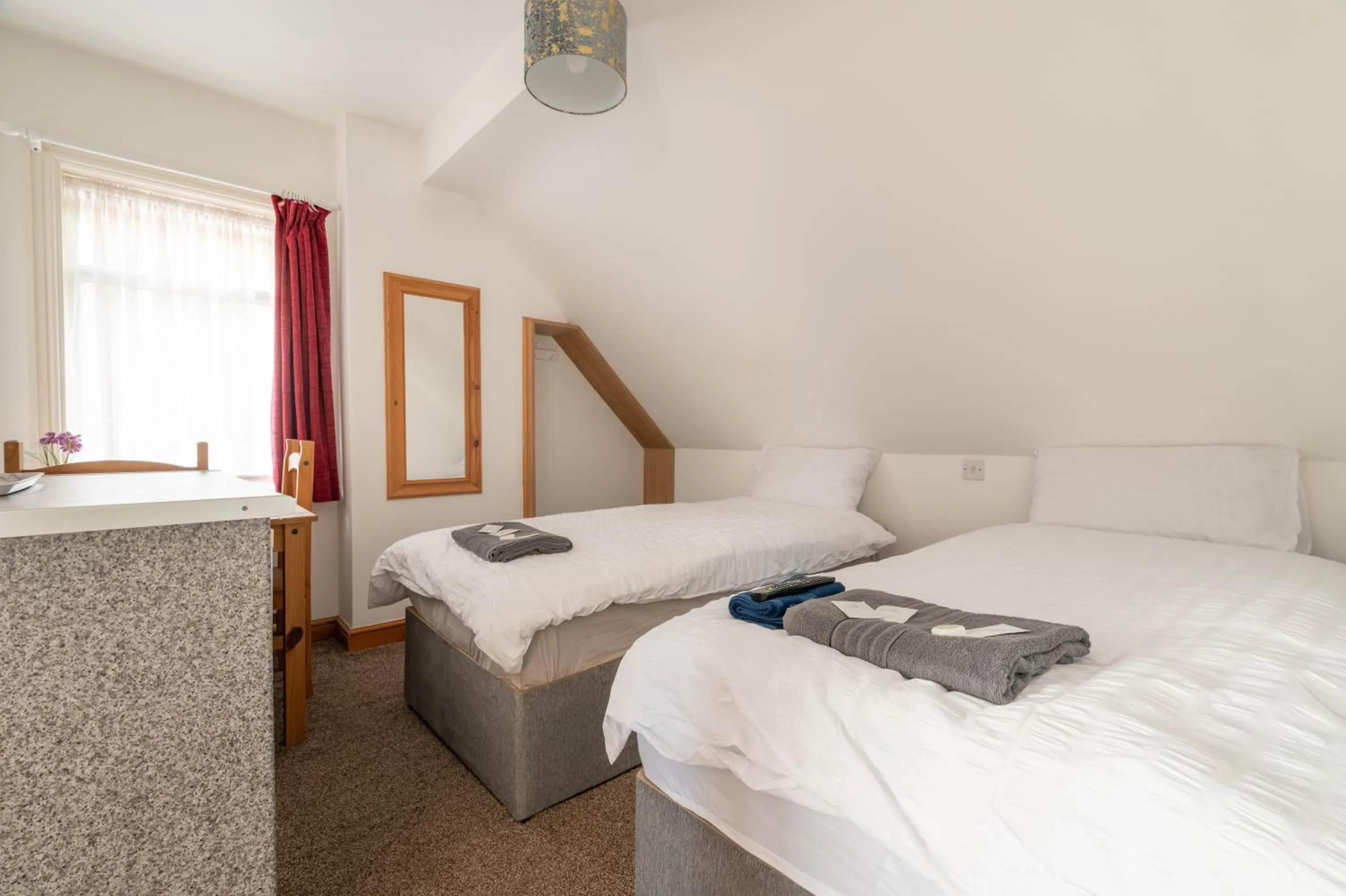 Bedroom, Bed in Moonside Rooms