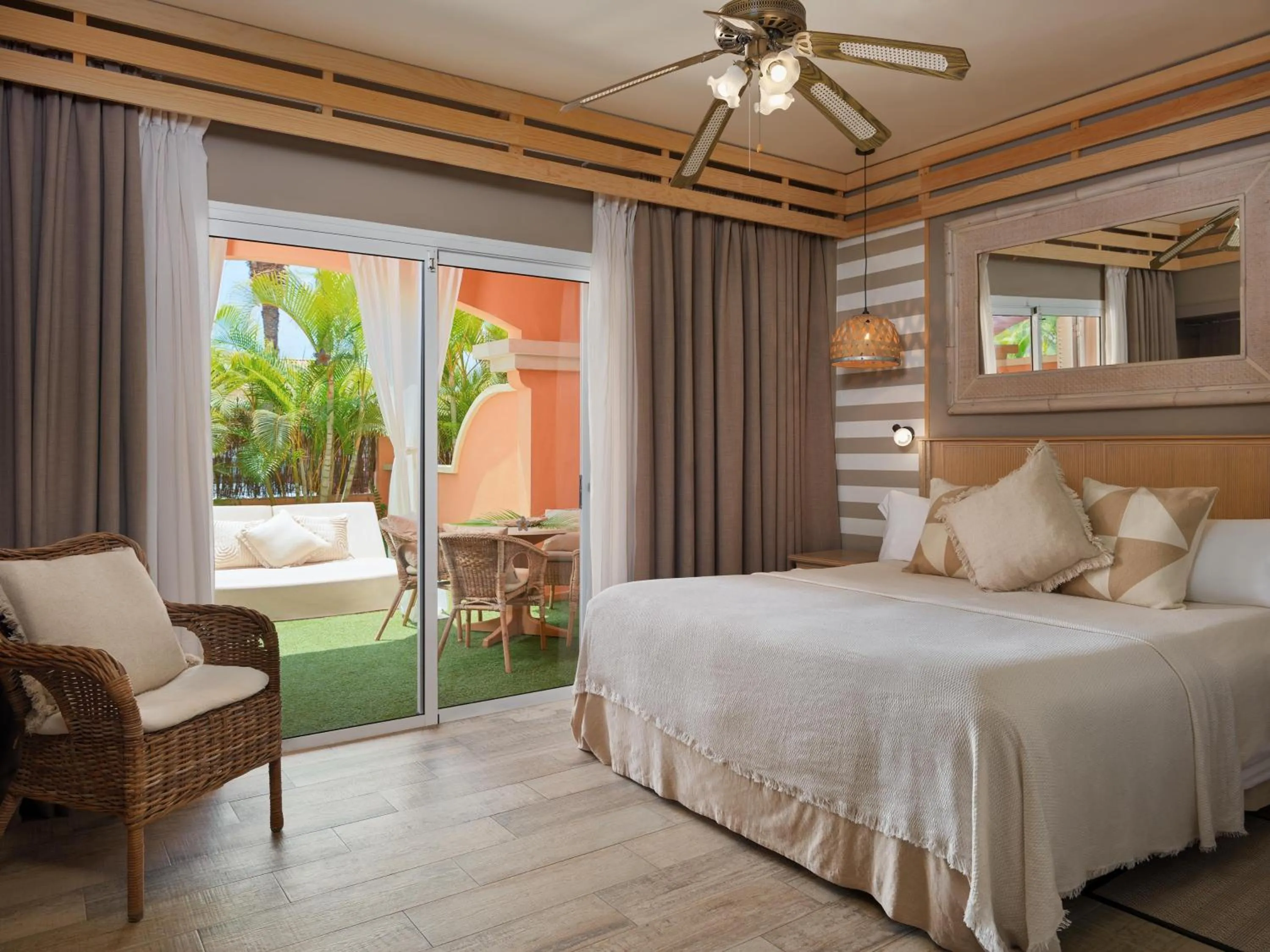Photo of the whole room, Bed in Green Garden Eco Resort & Villas