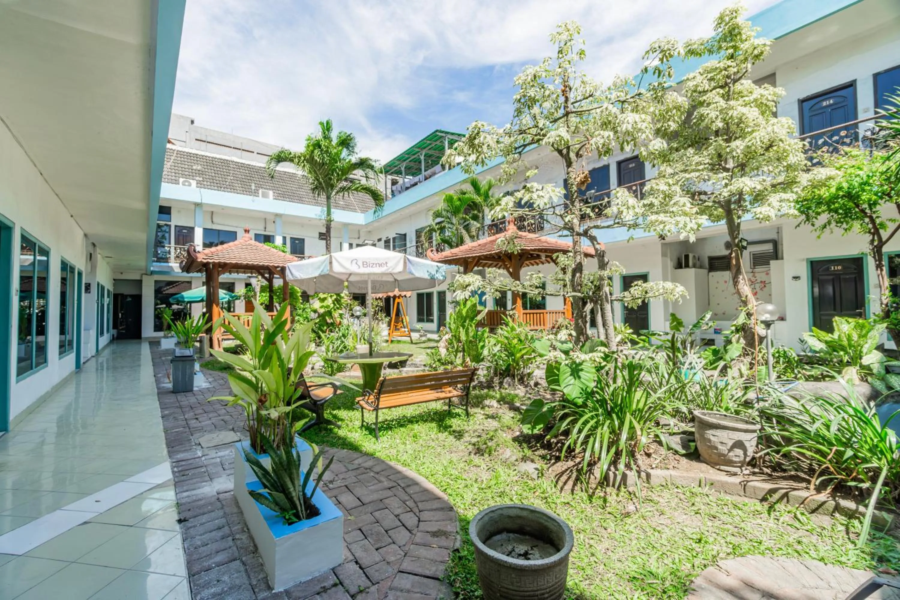 Garden in Hotel O Sidoarjo Near Juanda International Airport