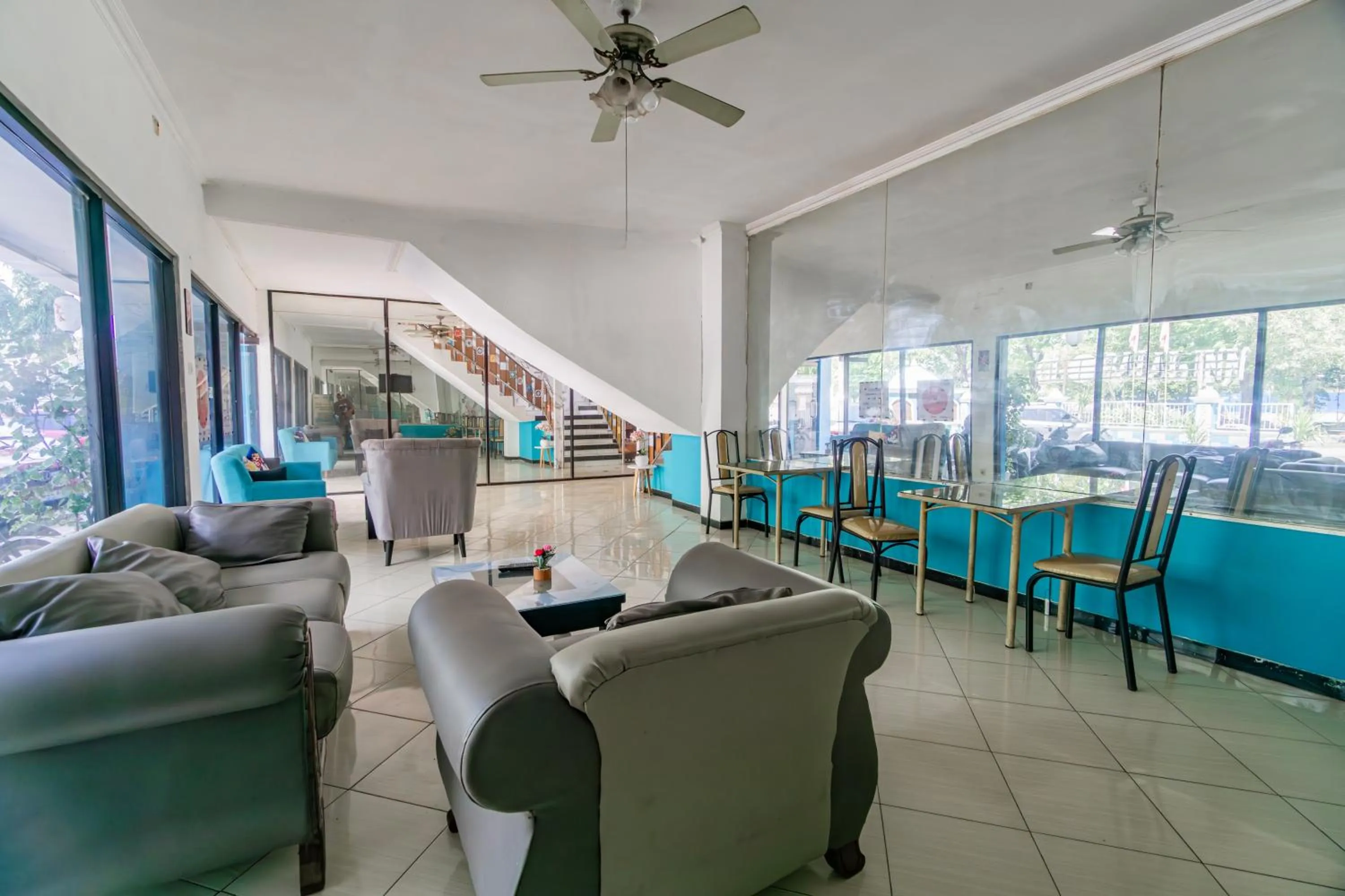 Lobby or reception in Hotel O Sidoarjo Near Juanda International Airport