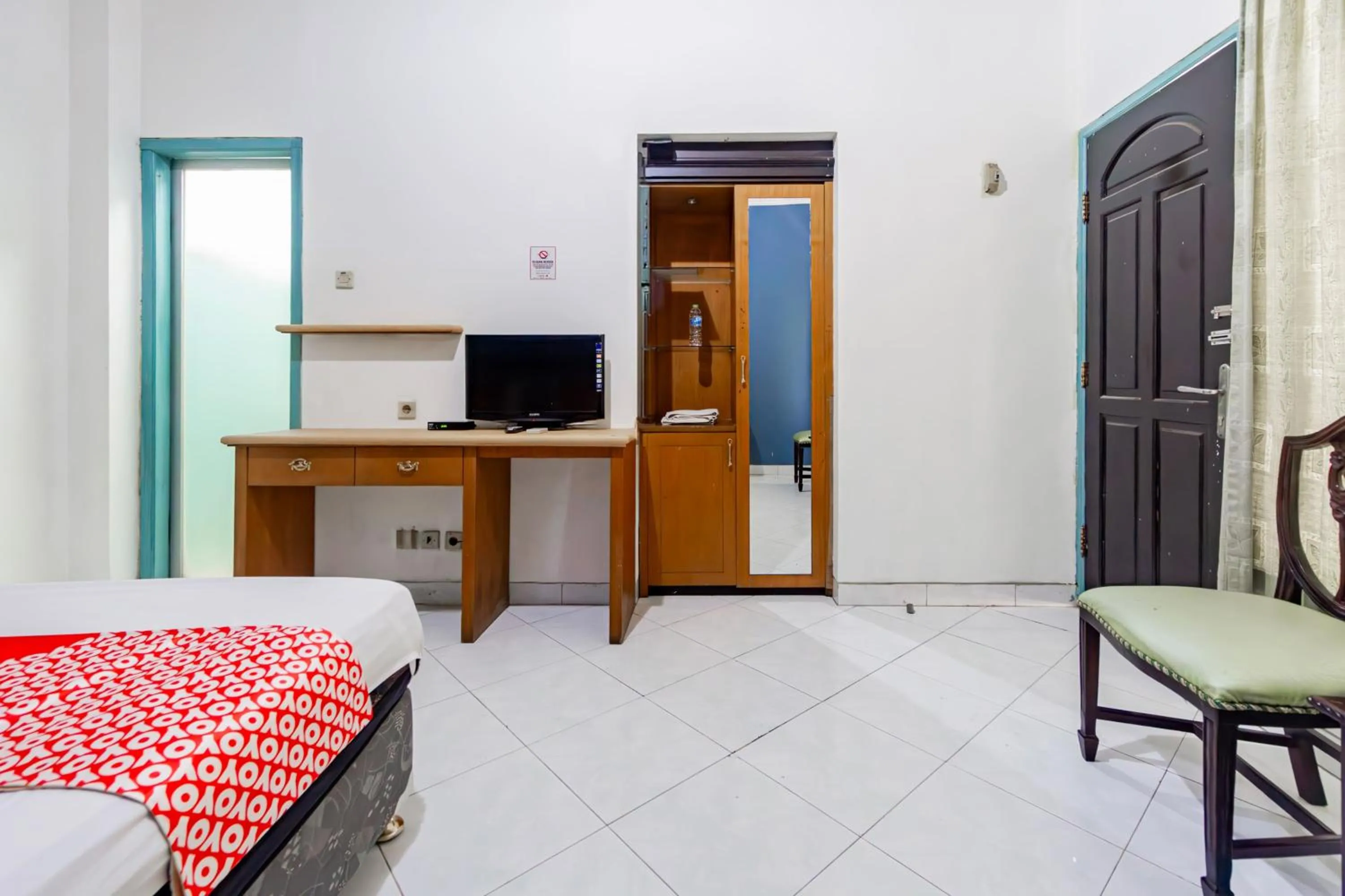 Bedroom, Bed in Hotel O Sidoarjo Near Juanda International Airport