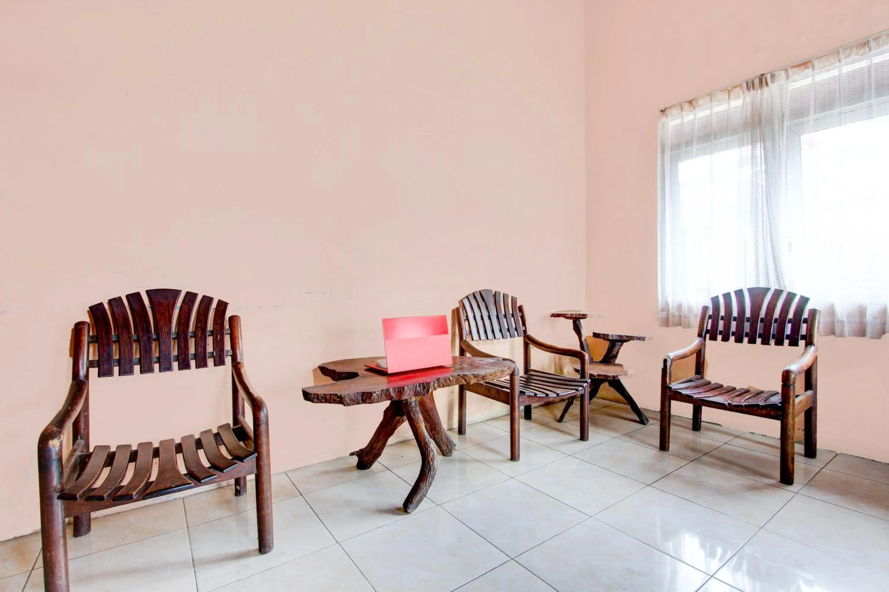 Lobby or reception in Hotel O Homestay Bintang Syariah