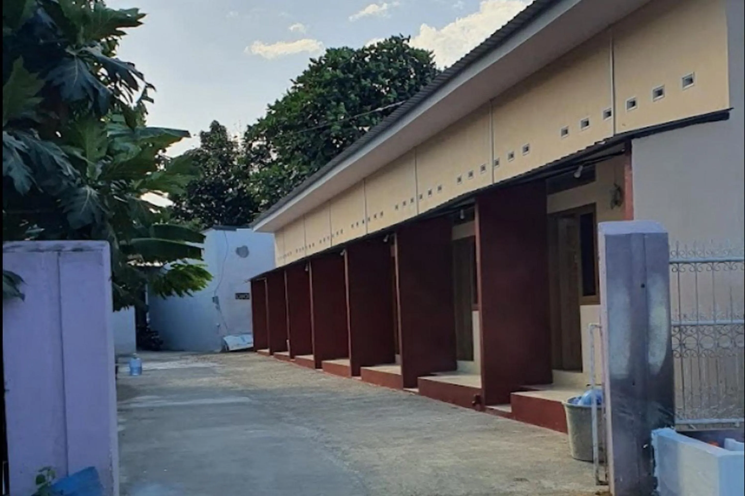 Facade/entrance in OYO 94015 Kost Alif Near Masjid Jami Nurul Huda