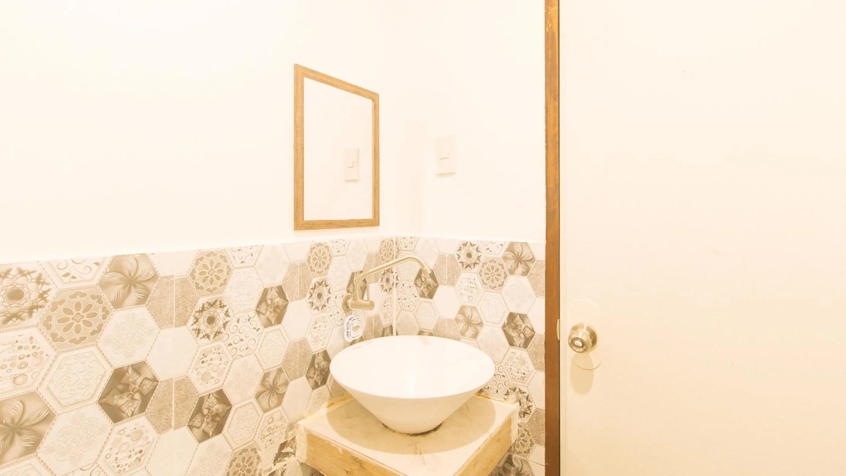 Toilet in RedDoorz at Mina's Place 2 Banez Ville Tacloban