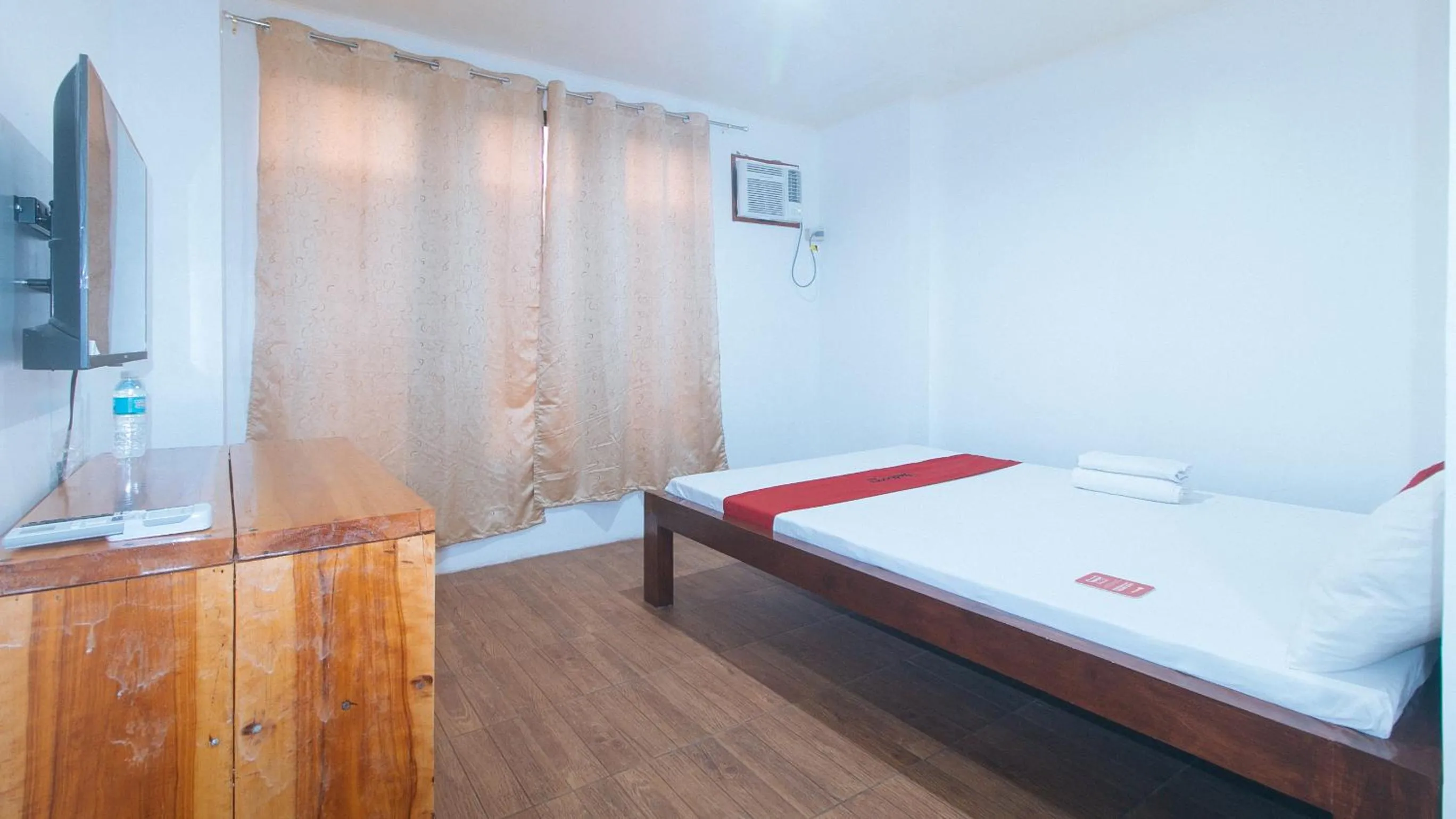 Bed in RedDoorz at Mina's Place 2 Banez Ville Tacloban