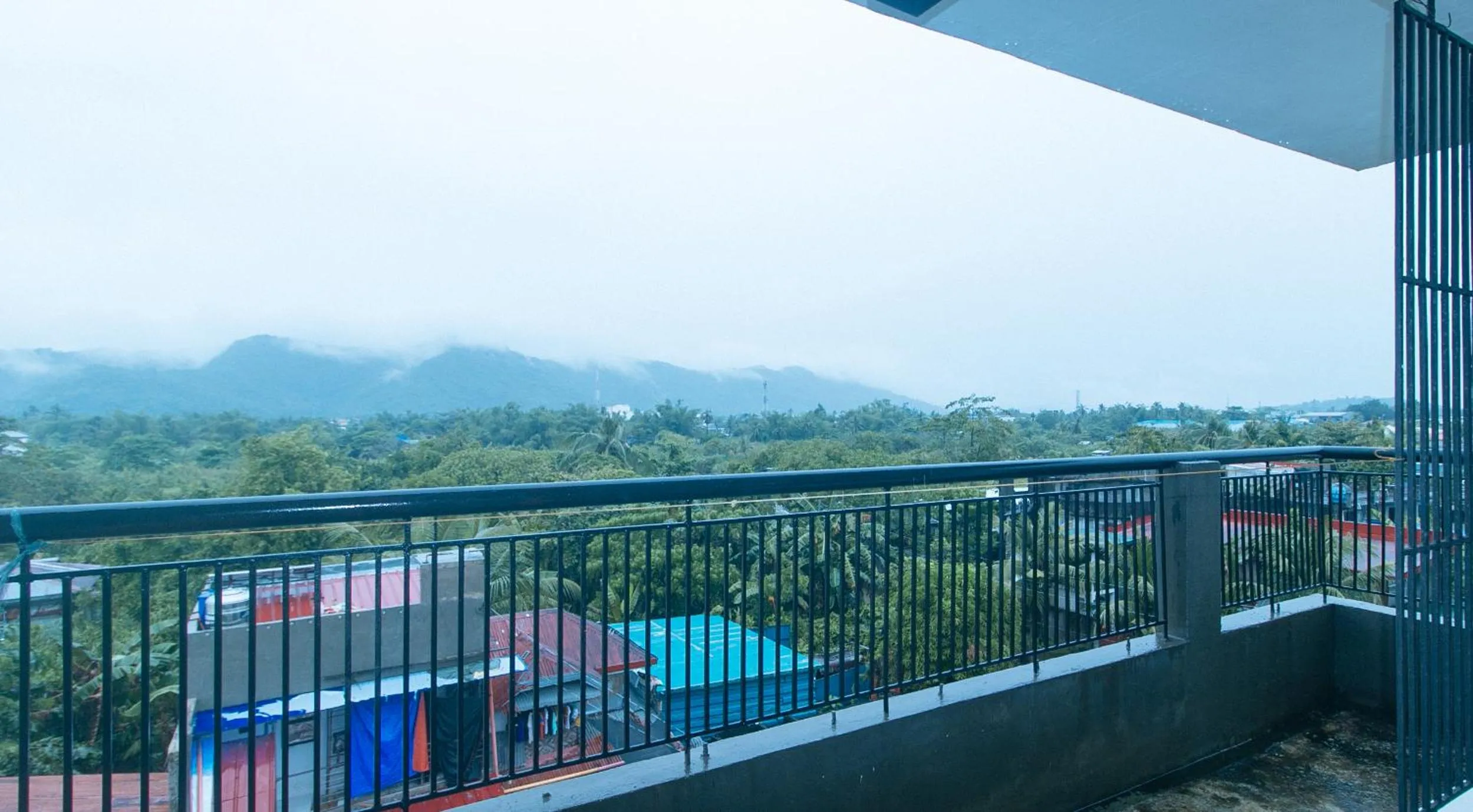 Balcony/Terrace in RedDoorz at Mina's Place 2 Banez Ville Tacloban