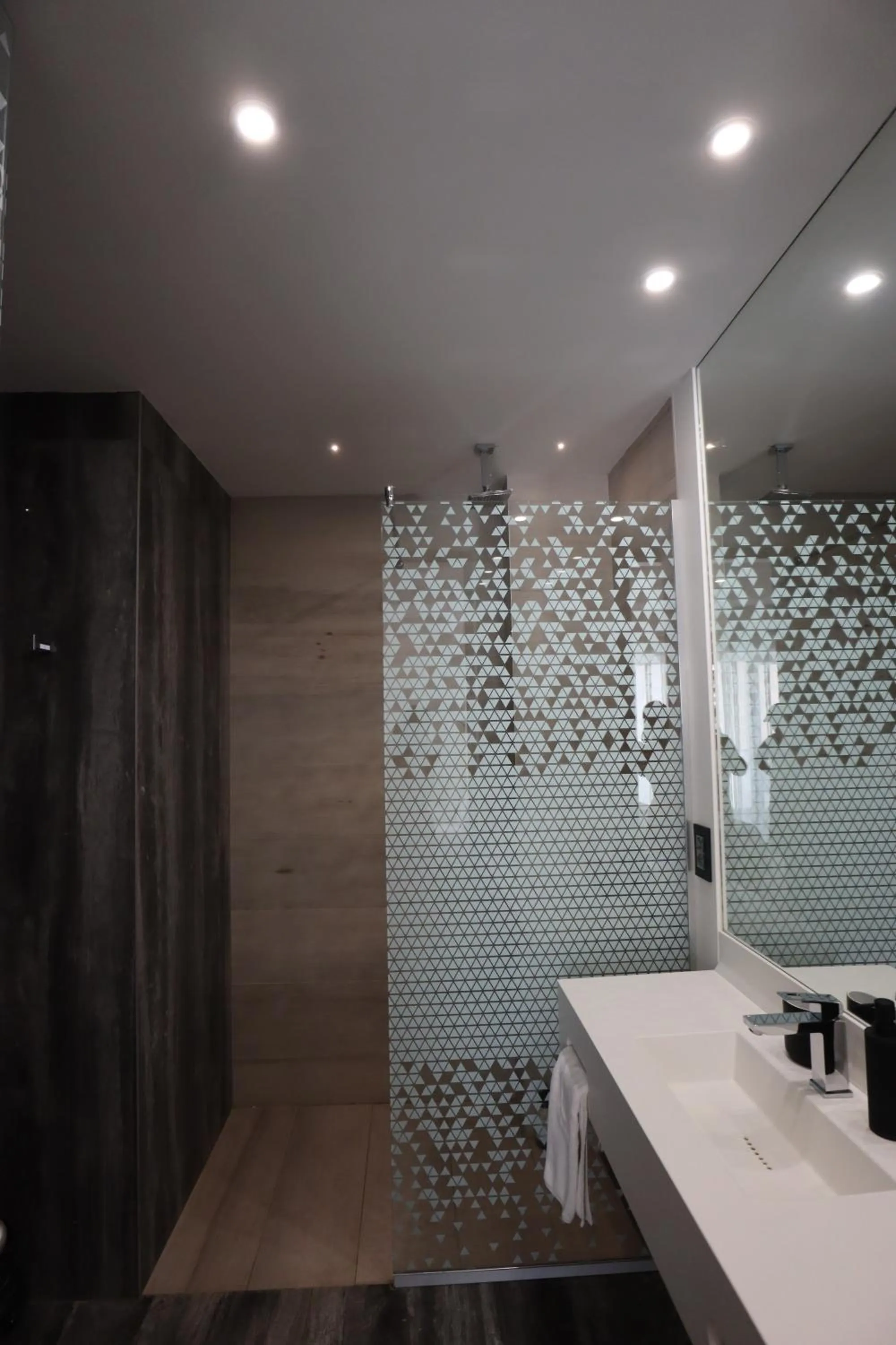 Bathroom in CM111Apparthotel