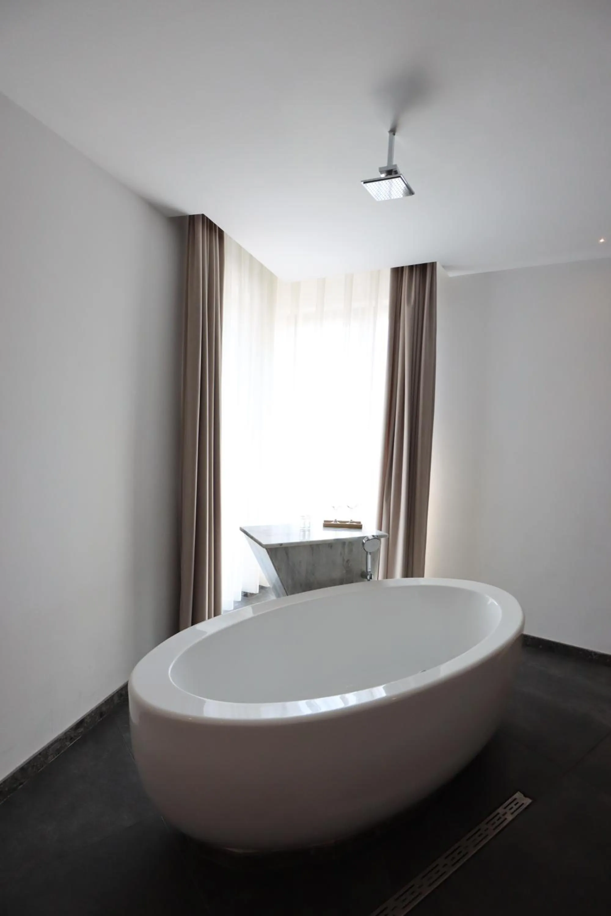 Bath, Bed in CM111Apparthotel