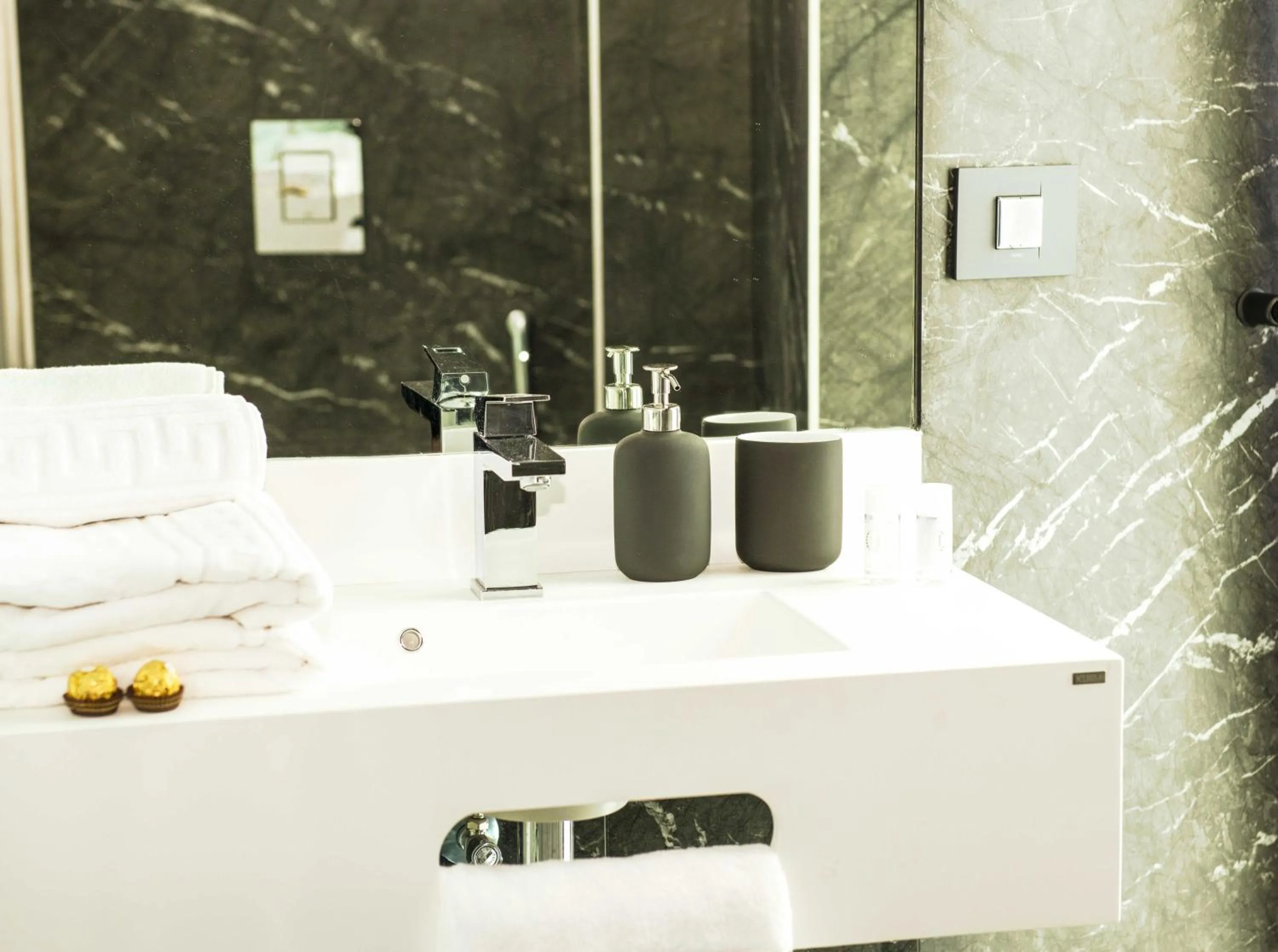 Bathroom in CM111Apparthotel