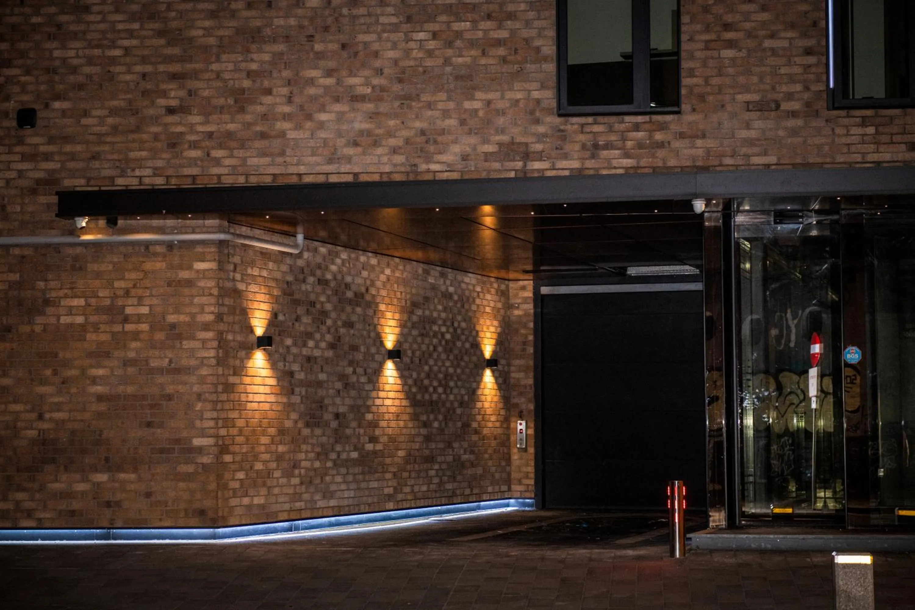 Property building in CM111Apparthotel