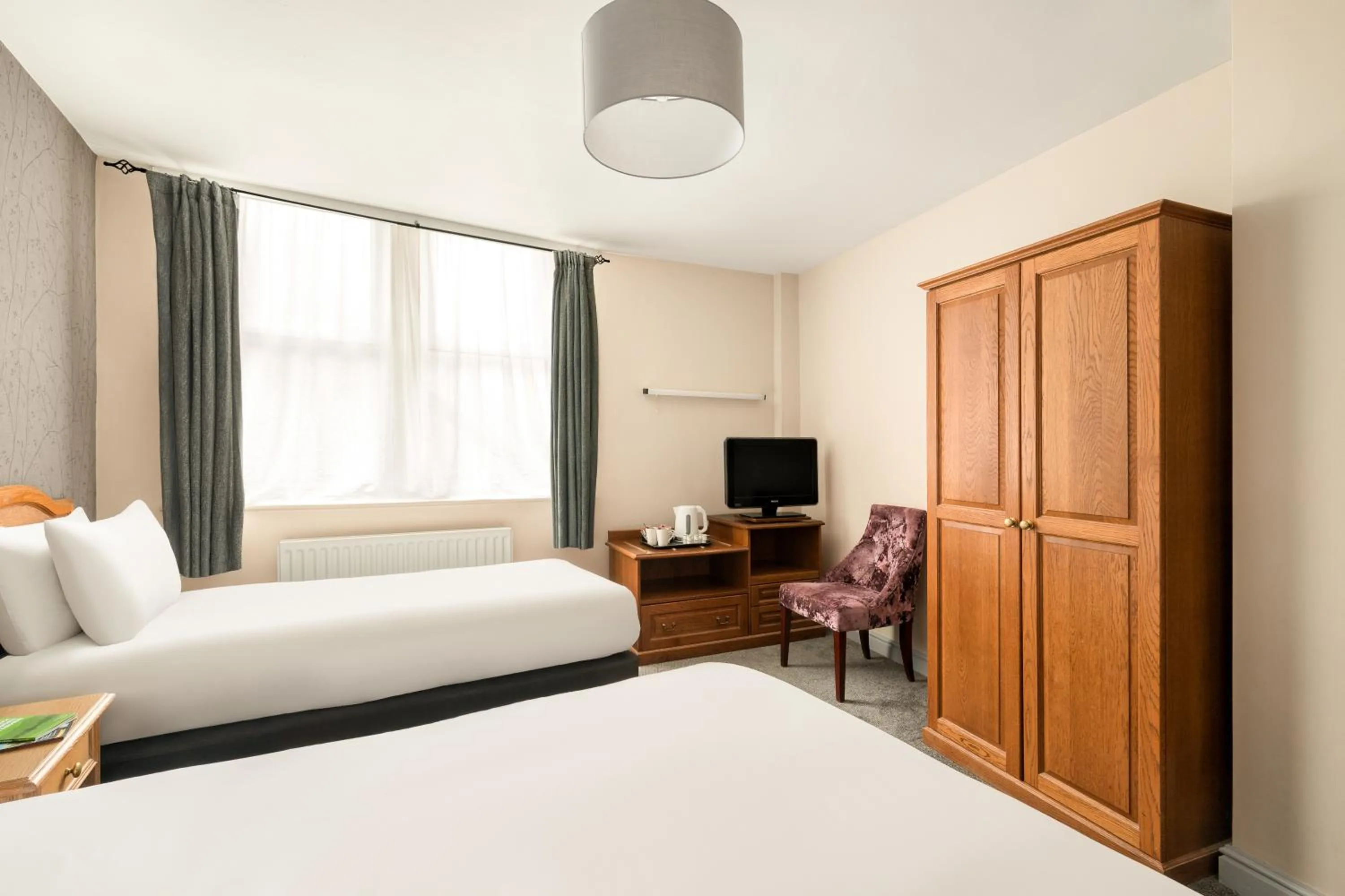 Bedroom, Bed in The County Hotel