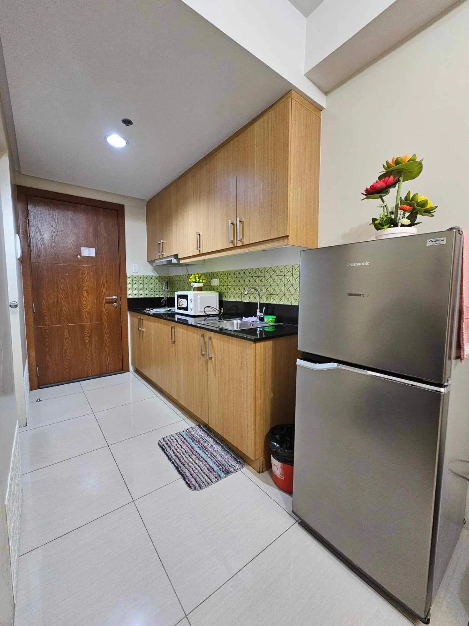 Kitchen or kitchenette in Shell Residences MOA Manila Jona