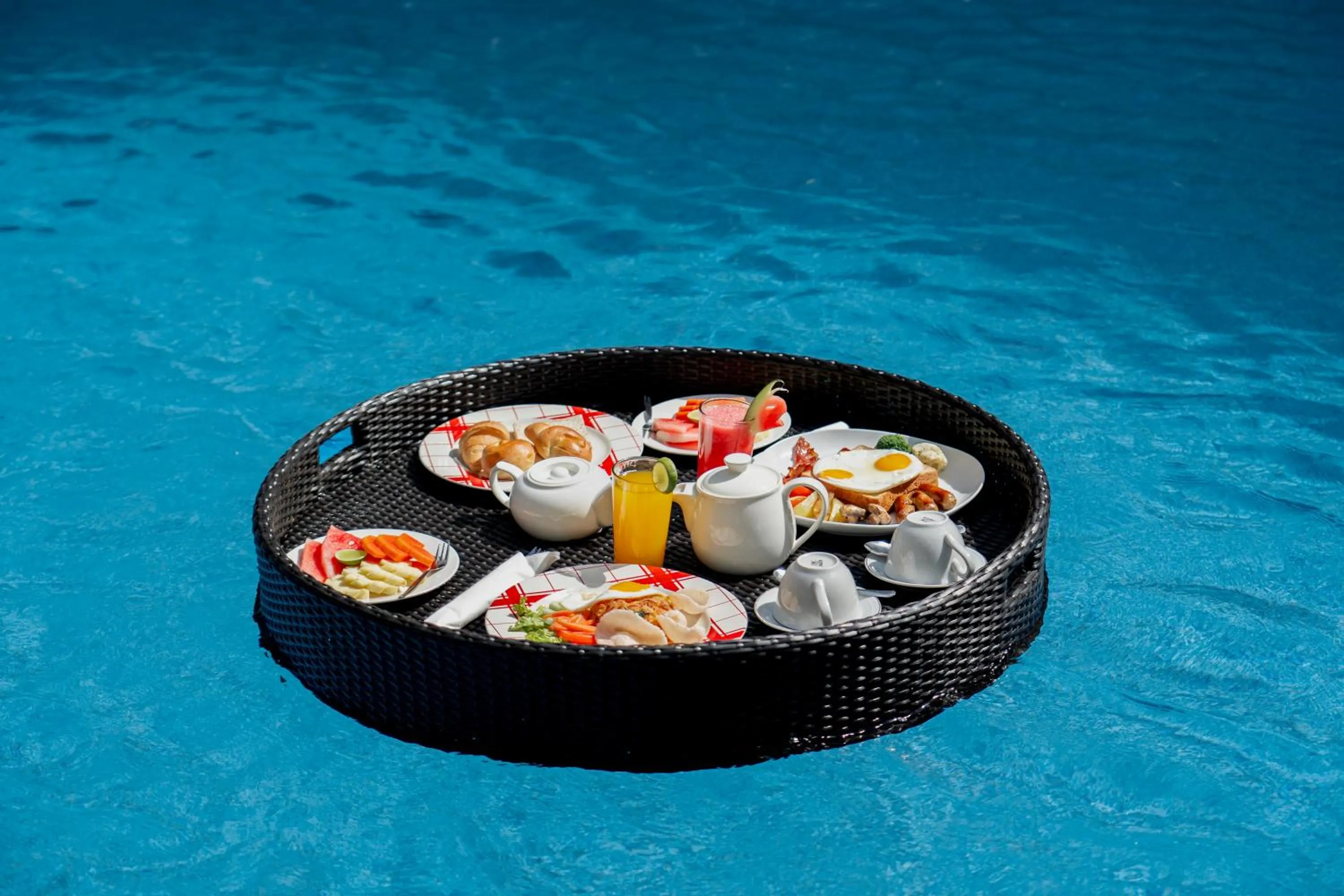 Food and drinks in The Pandan Sari Hotel