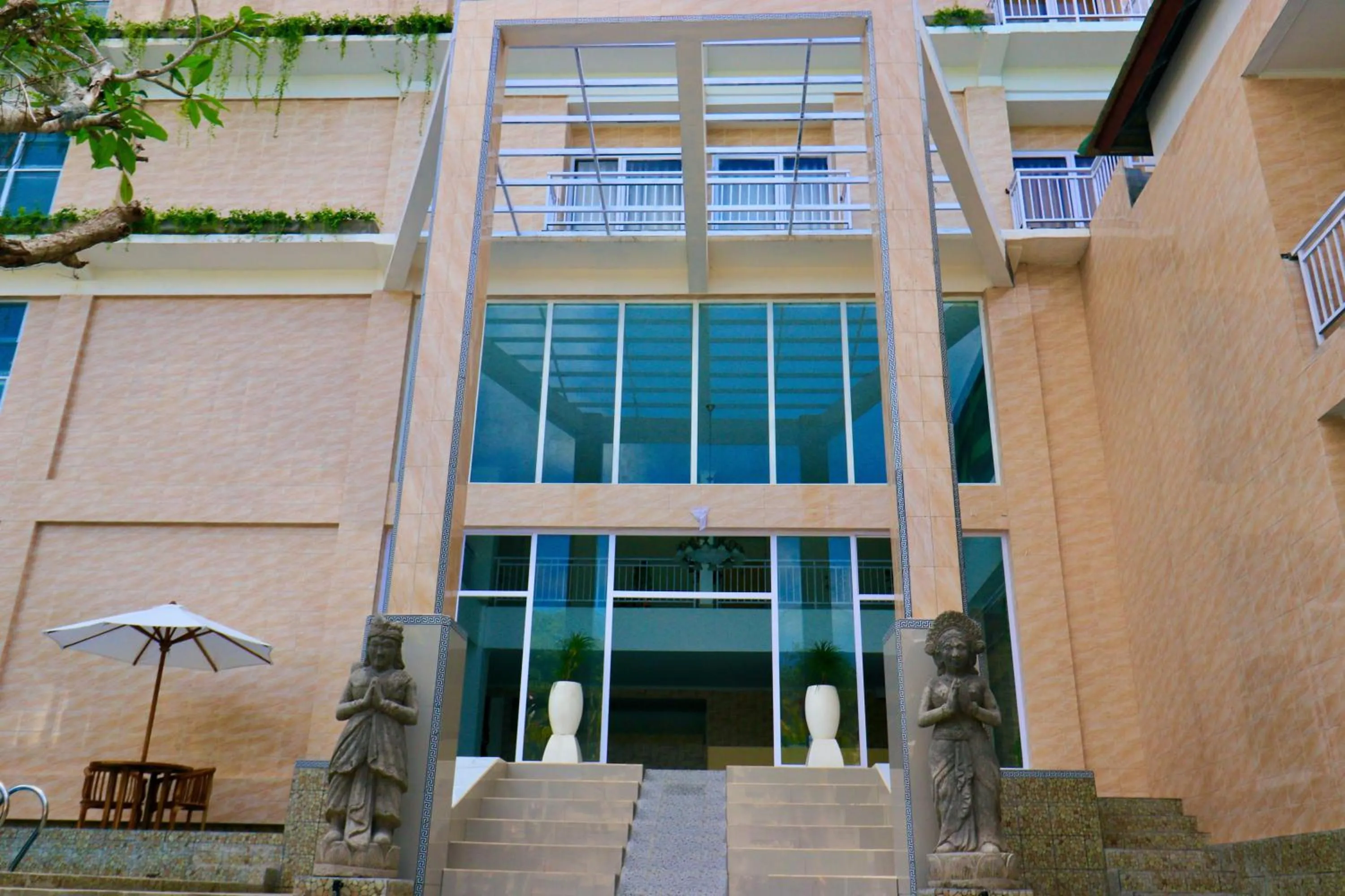 Property building in The Pandan Sari Hotel