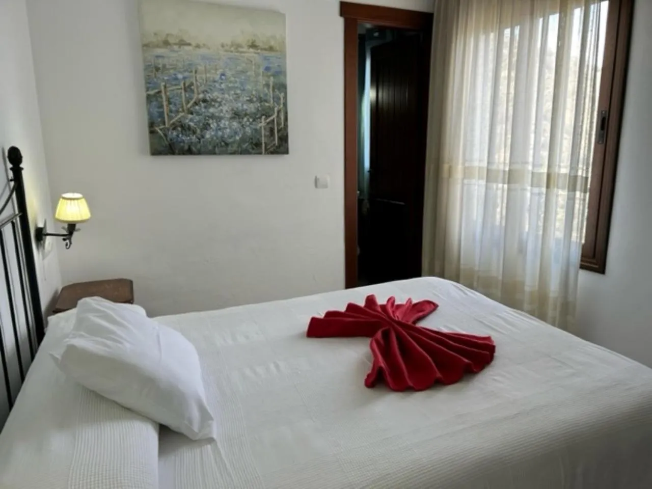 Bedroom in Hotel Al-Andalus