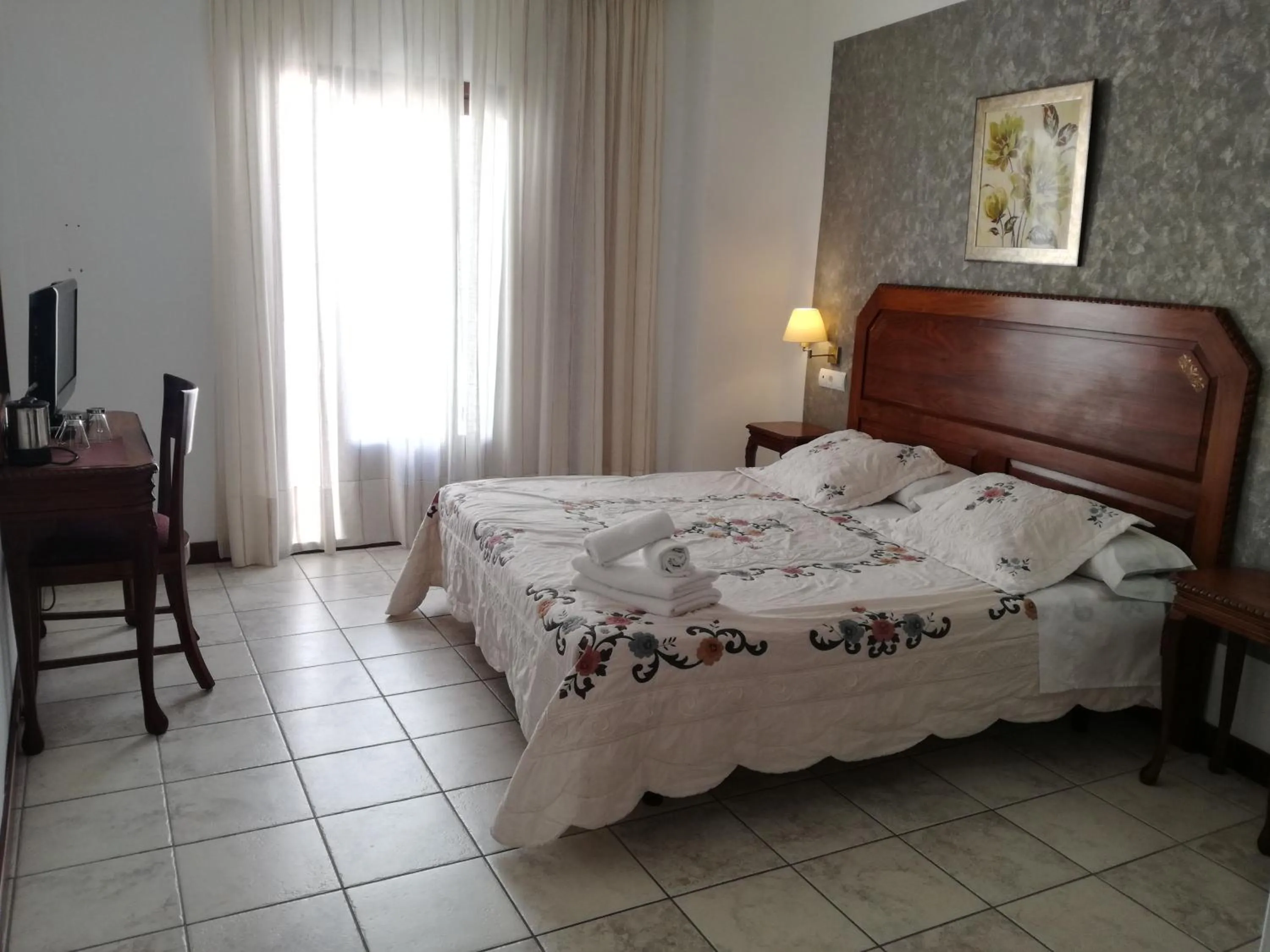 Bed in Hotel Al-Andalus