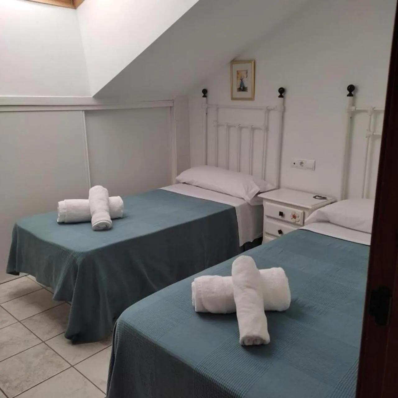 Photo of the whole room in Hotel Al-Andalus