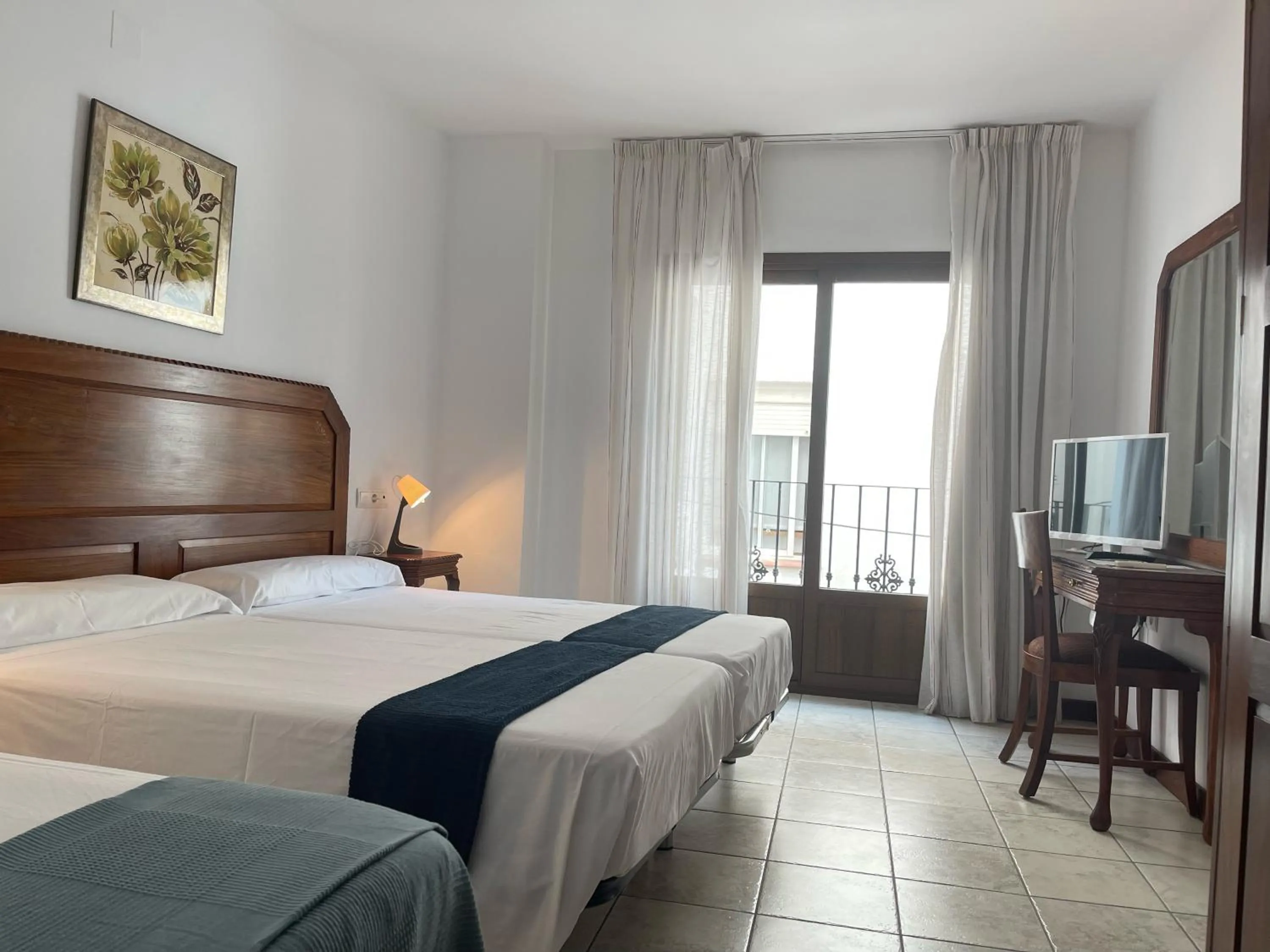 Bedroom in Hotel Al-Andalus