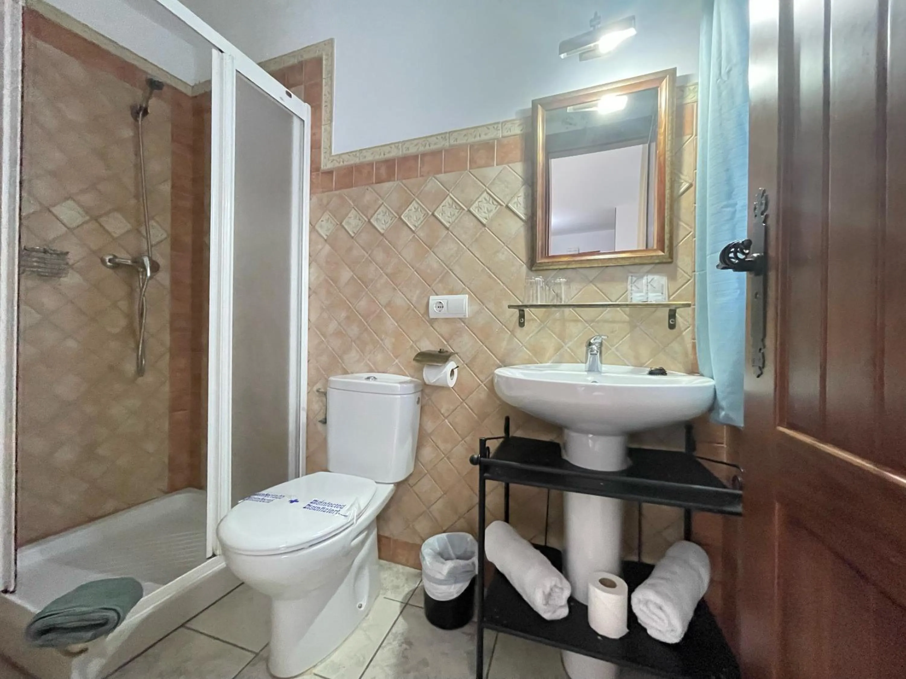 Bathroom in Hotel Al-Andalus