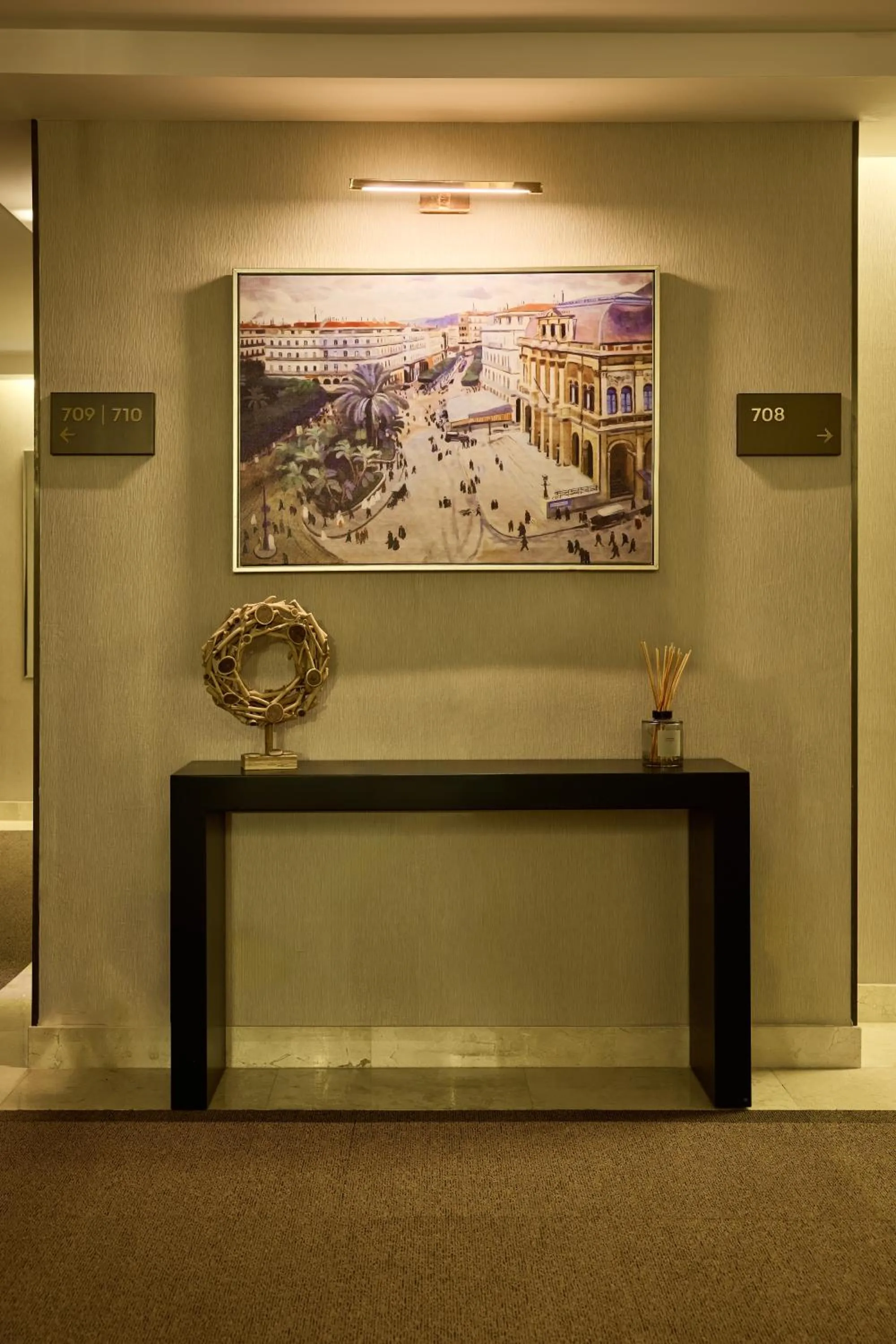 Decorative detail in Hôtel RALF